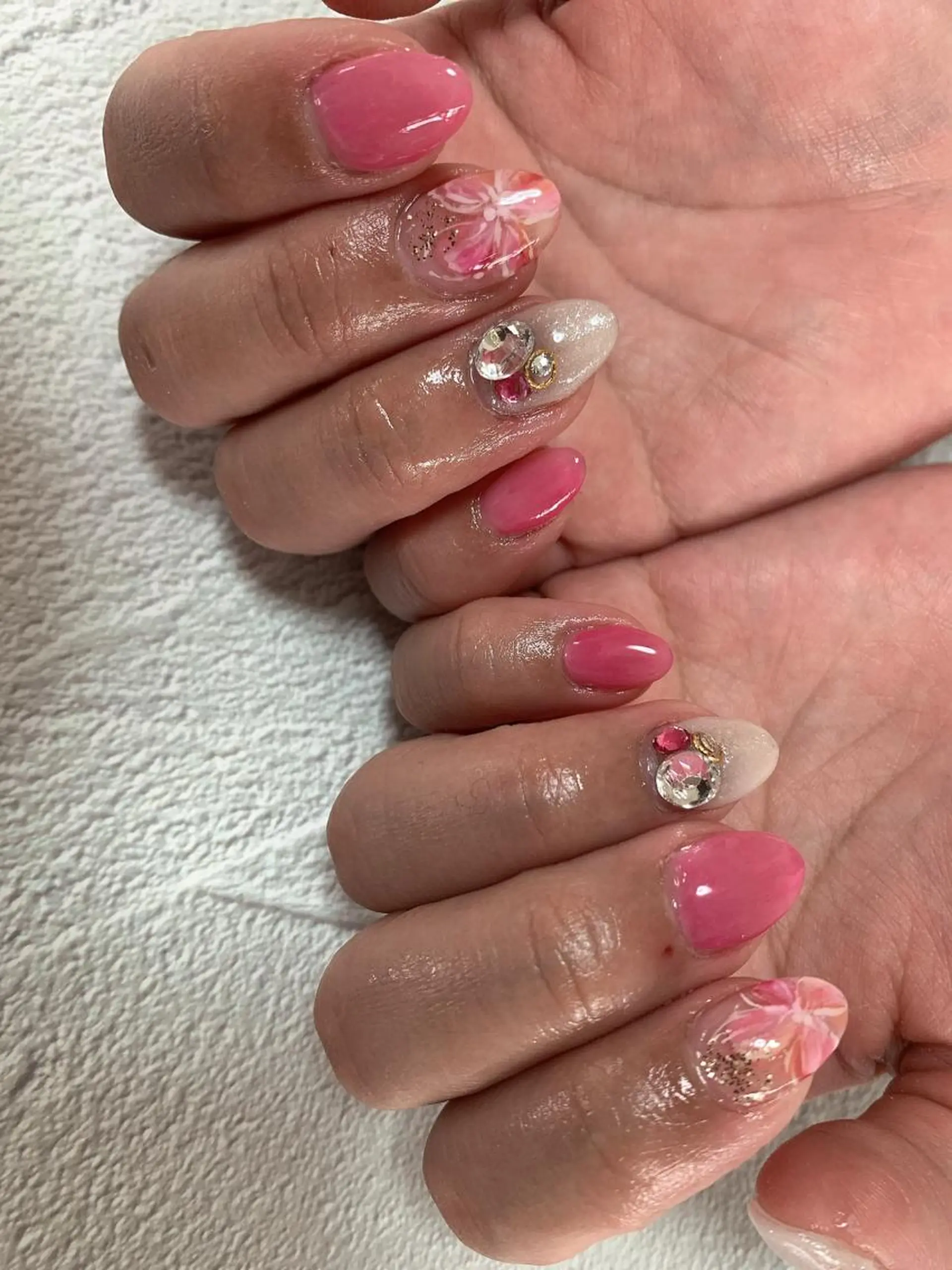 ネイル アートネイル フラワーネイル ハンドネイル プライベート ネイルサロン　ルヴのネイルデザイン