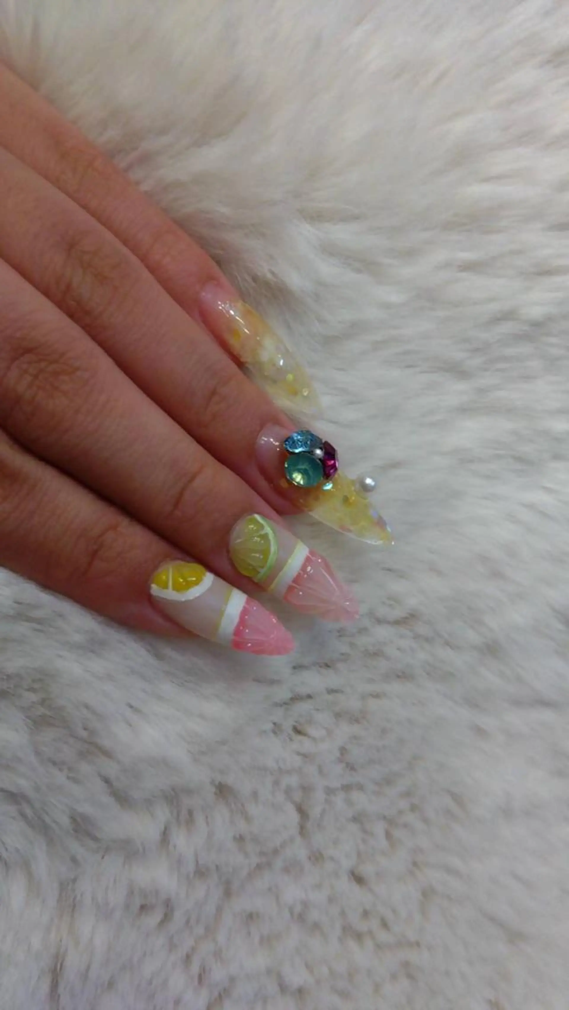 ネイル 大島 七海のネイルデザイン