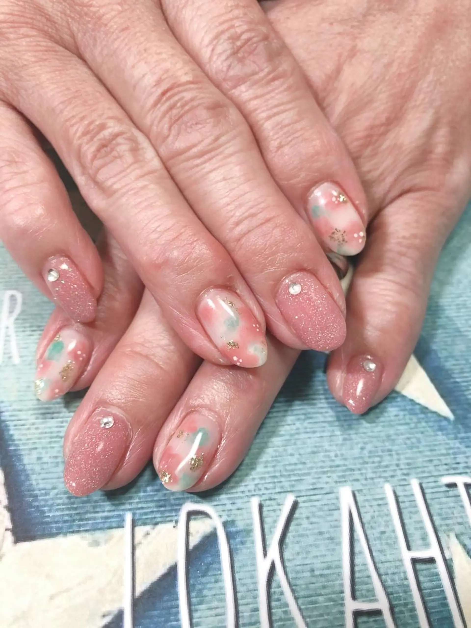 ネイル ハンドネイル フットネイル Lokahi NAILのネイルデザイン