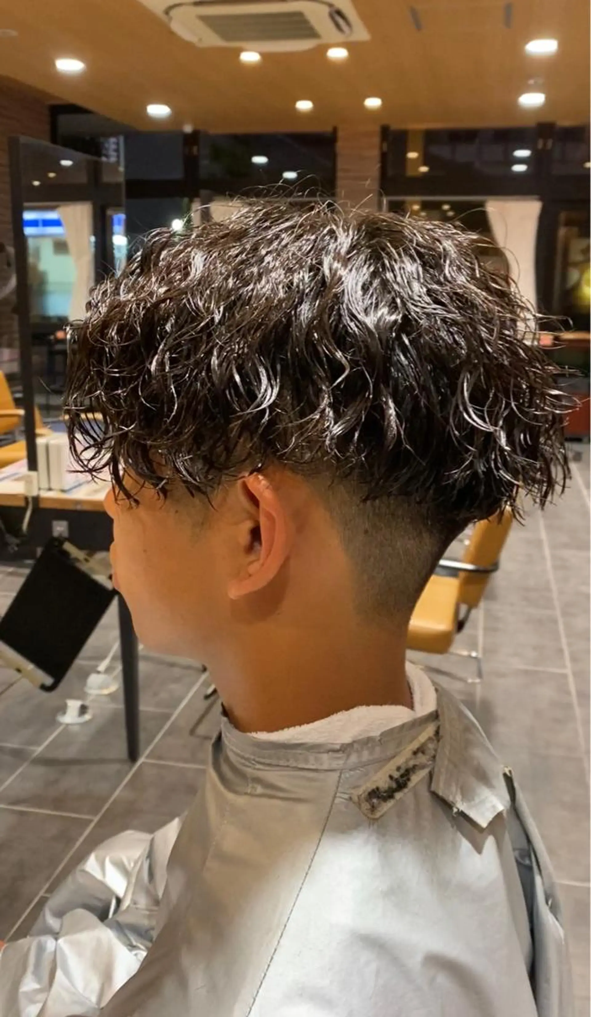 パーマ メンズ カット パーマ 尾崎 優也のヘアスタイル