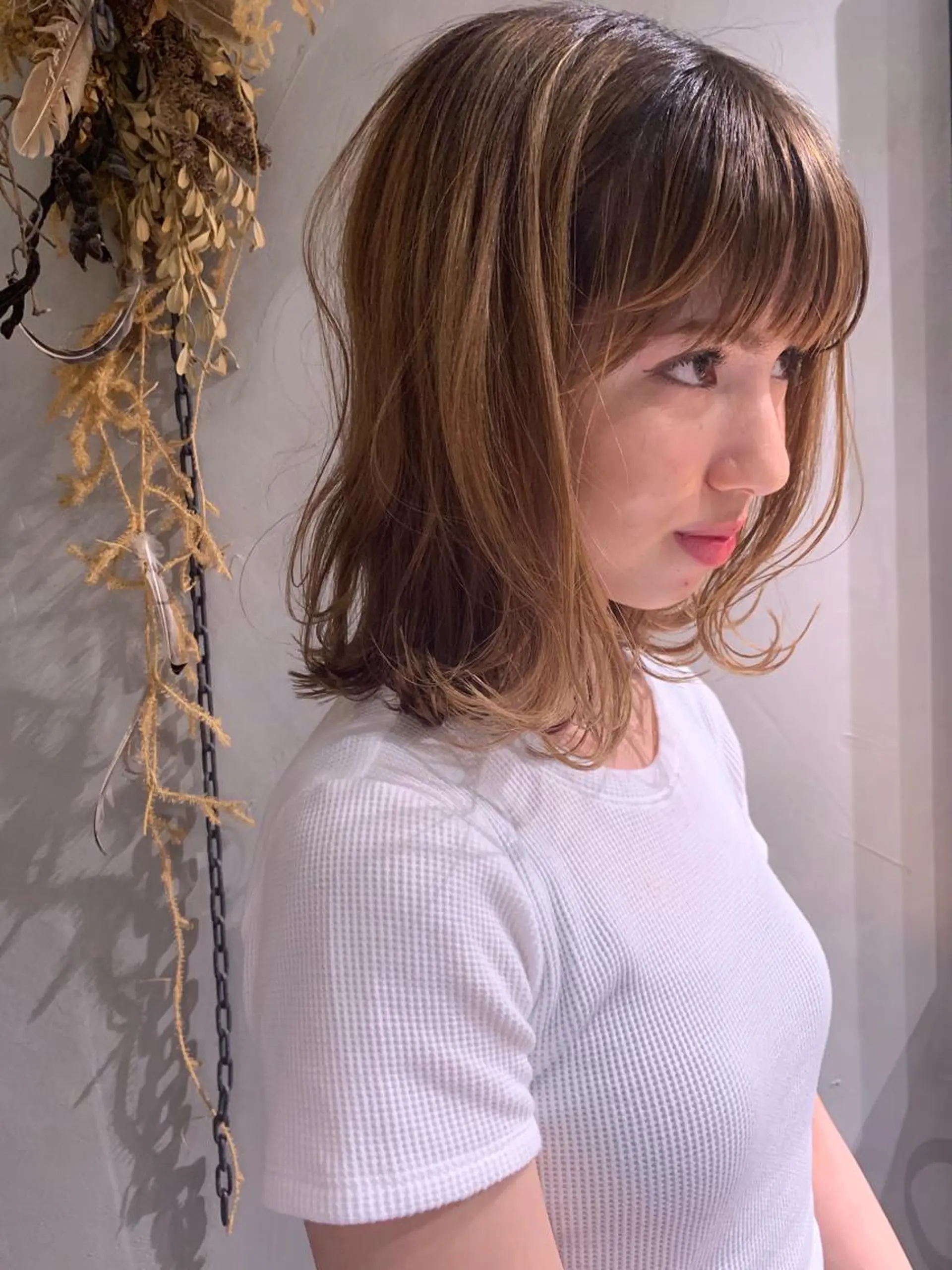 ミディアム カラー ハイライトカラー ハイライト 柔らかブラウン/顔周 りレイヤー♡ユウシのヘアスタイル