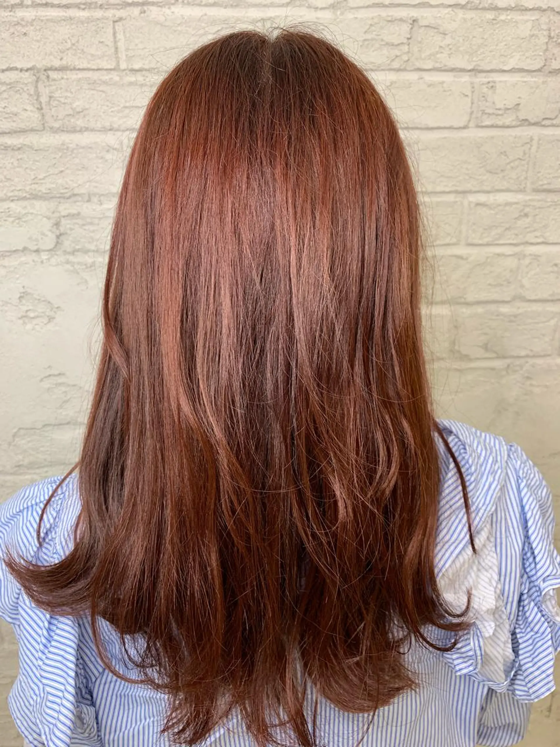 セミロング ブリーチ特化 ハイトーンRYOYAのヘアスタイル