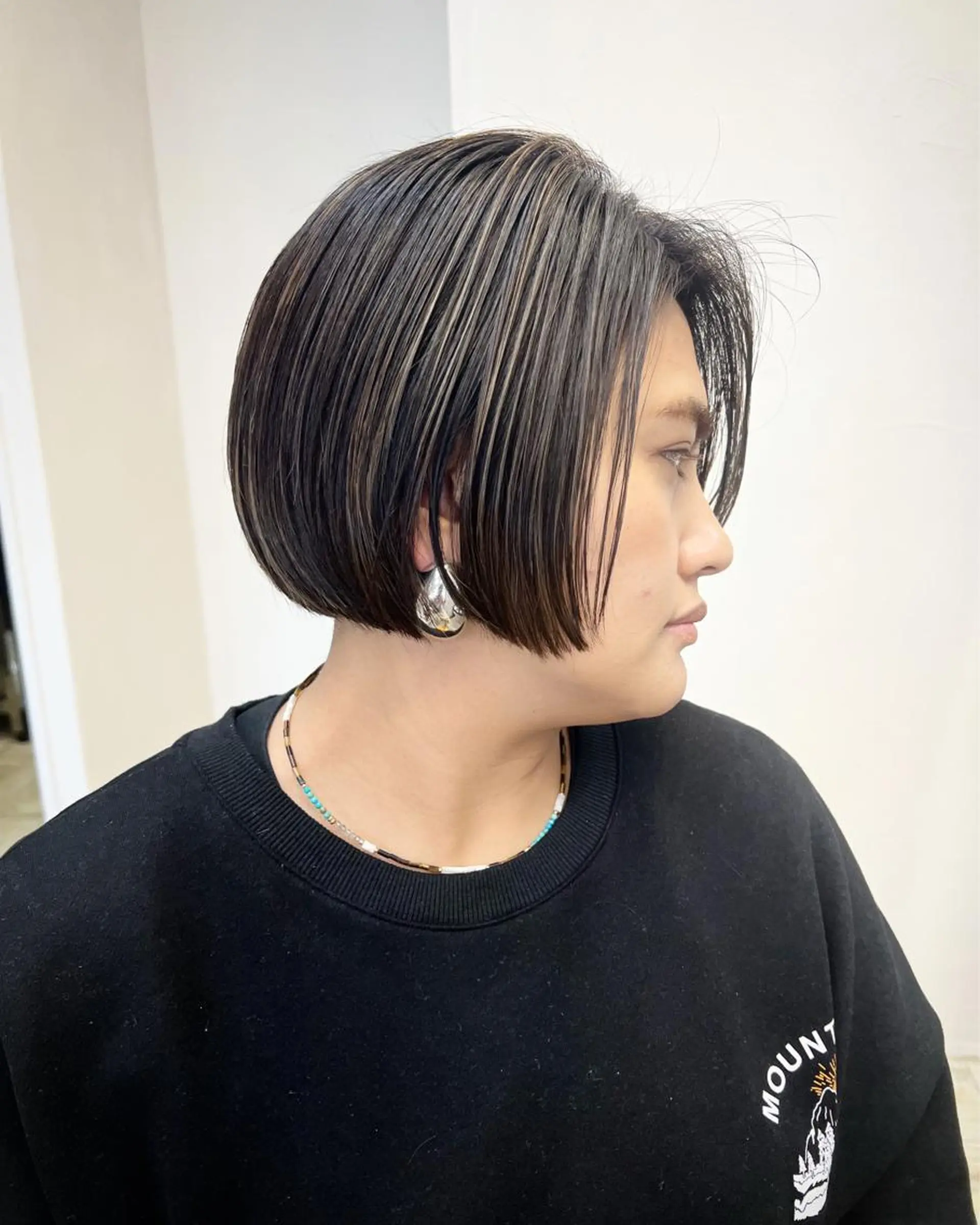 ショート カラー ボブ テトネ タカシのヘアスタイル