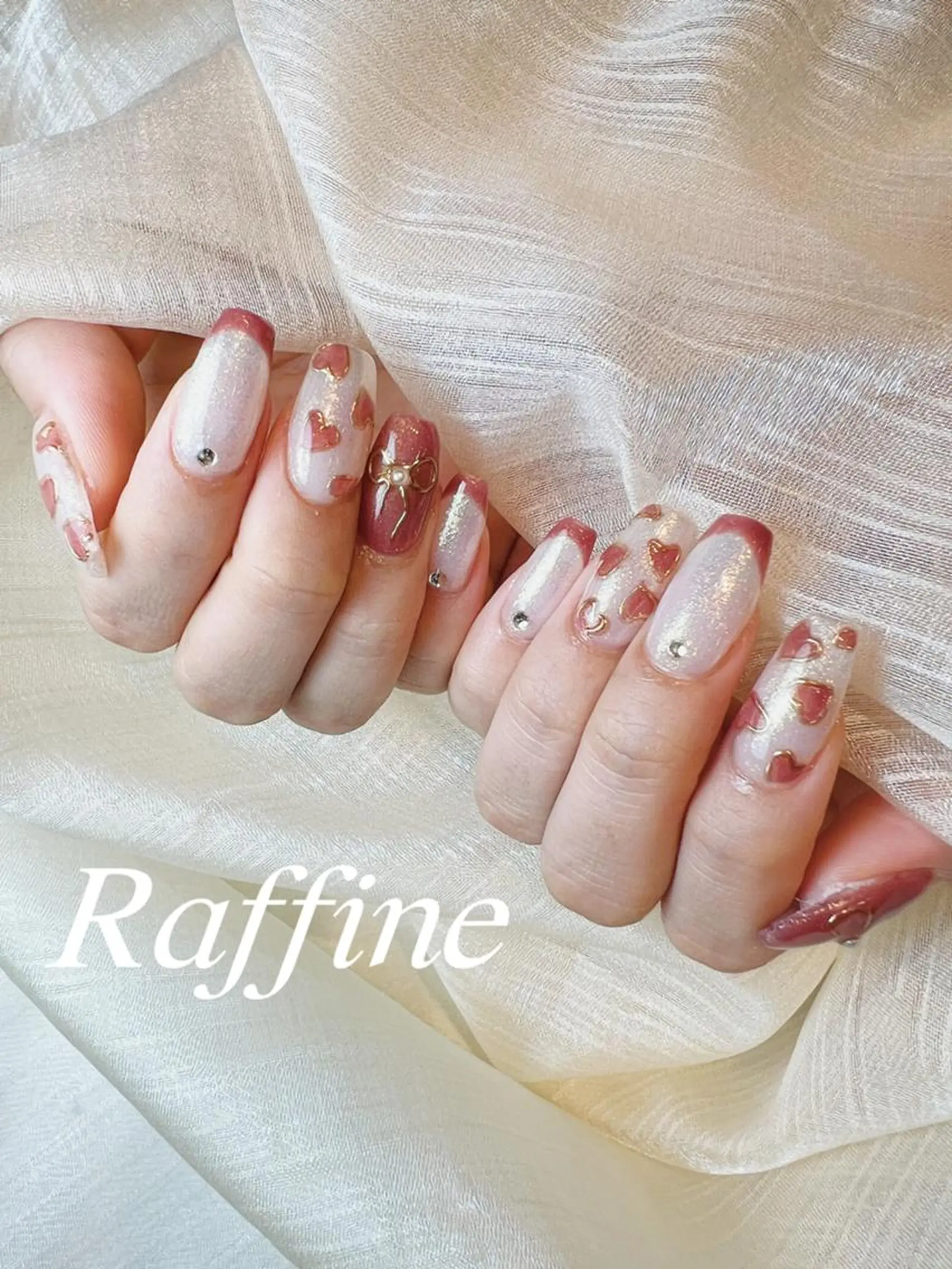 ネイル 長さ出し ネイルチップ ハンドネイル RAFFINE haru🦋🩵のネイルデザイン