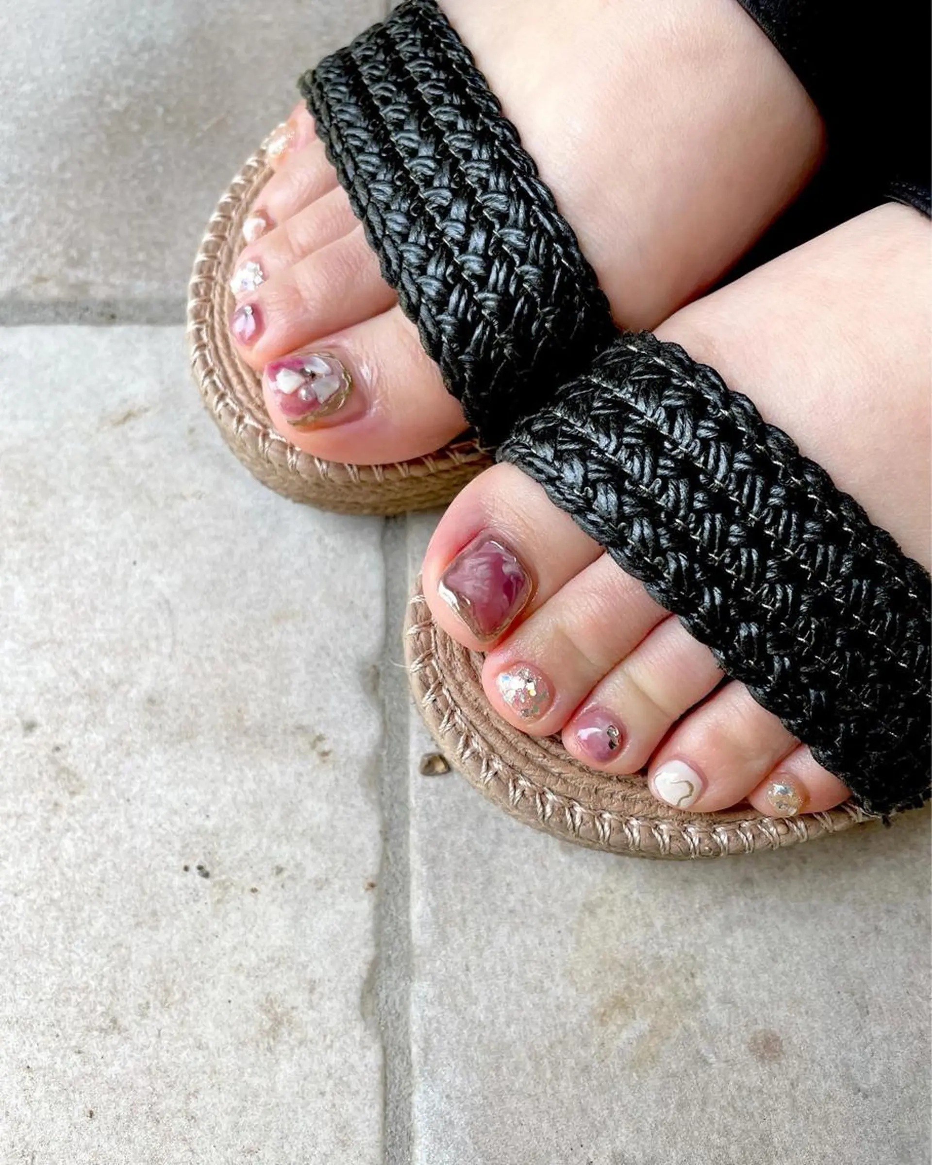 ネイル クリアネイル フットネイル ジェルネイル ゴールド 韓国ネイル 甲府市徳行 🧸prunelleのネイルデザイン