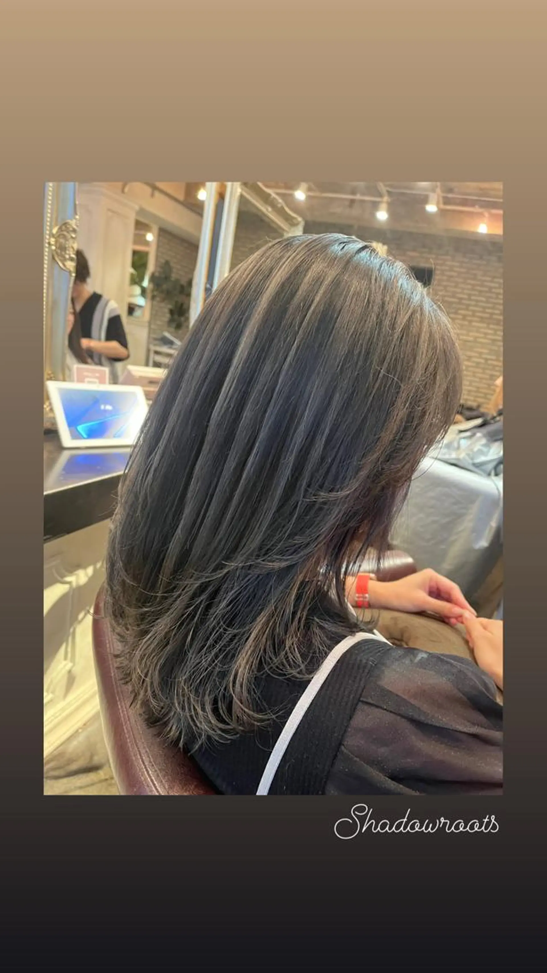 セミロング カラー ブリーチ グレージュ カット ヘアカラー ハイライト/インナー /ブリーチ/レイヤーのヘアスタイル