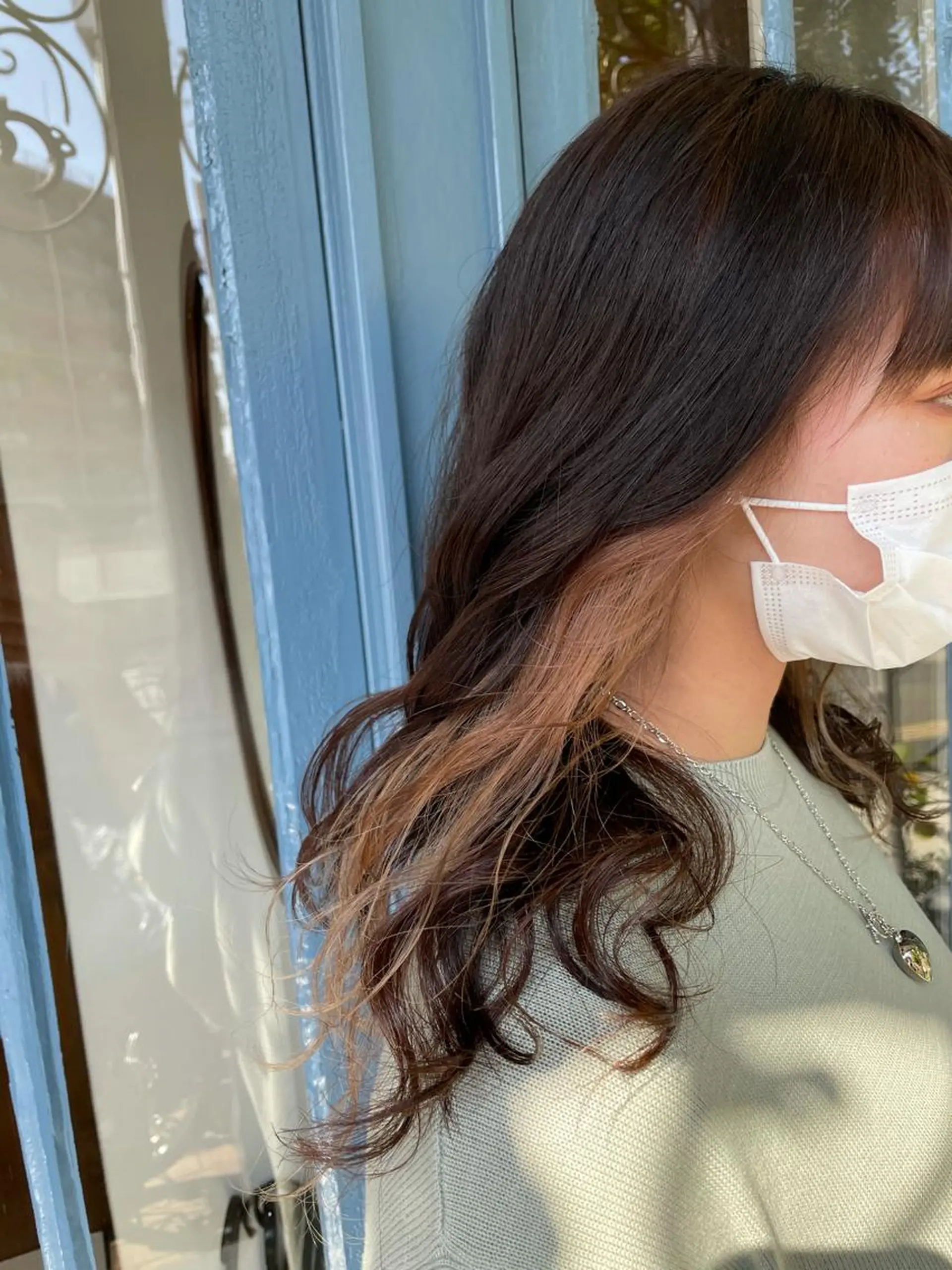 セミロング ブリーチ毛矯正.髪質 改善.髪にドラマをのヘアスタイル