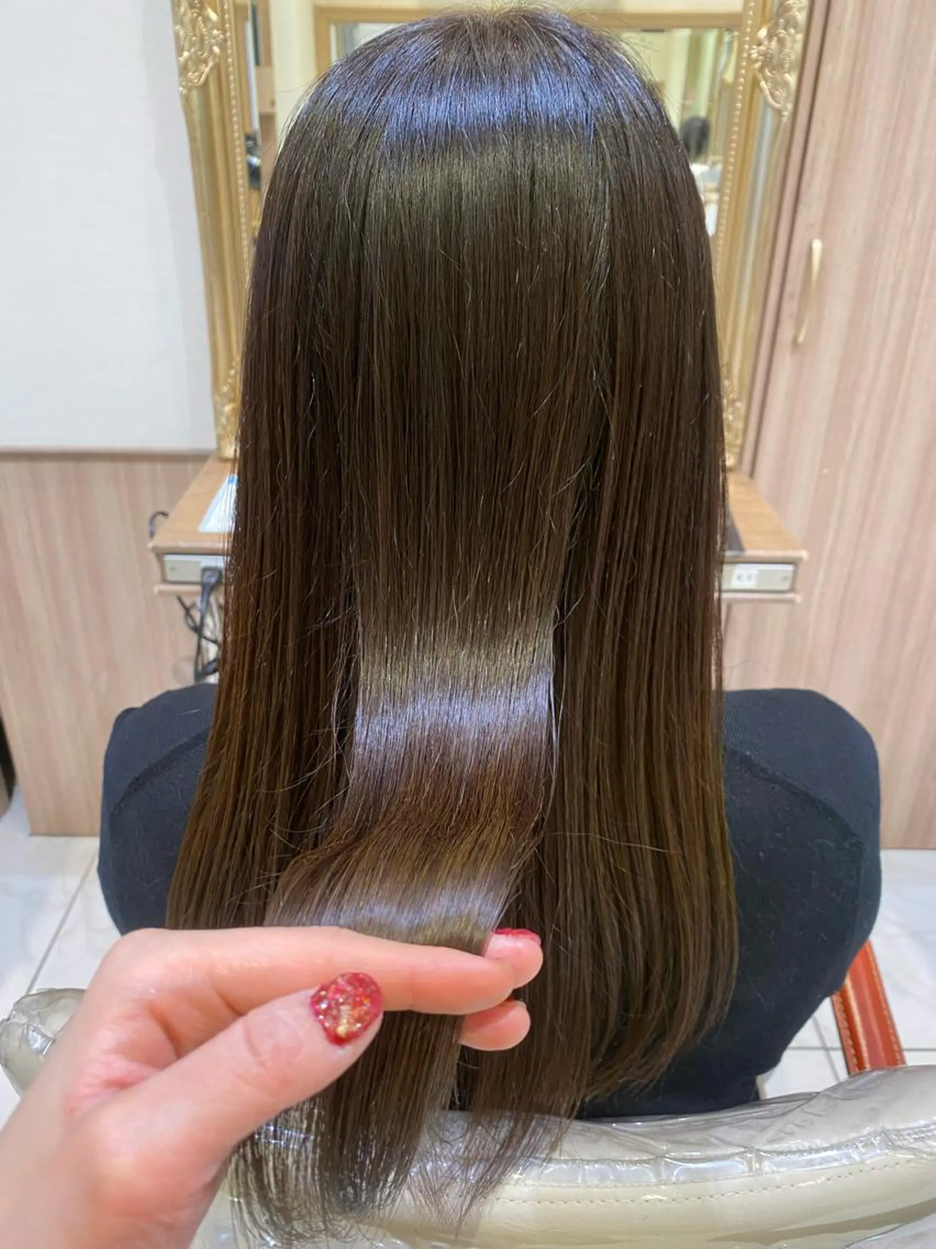 ロング パーマ 古川 琴美のヘアスタイル