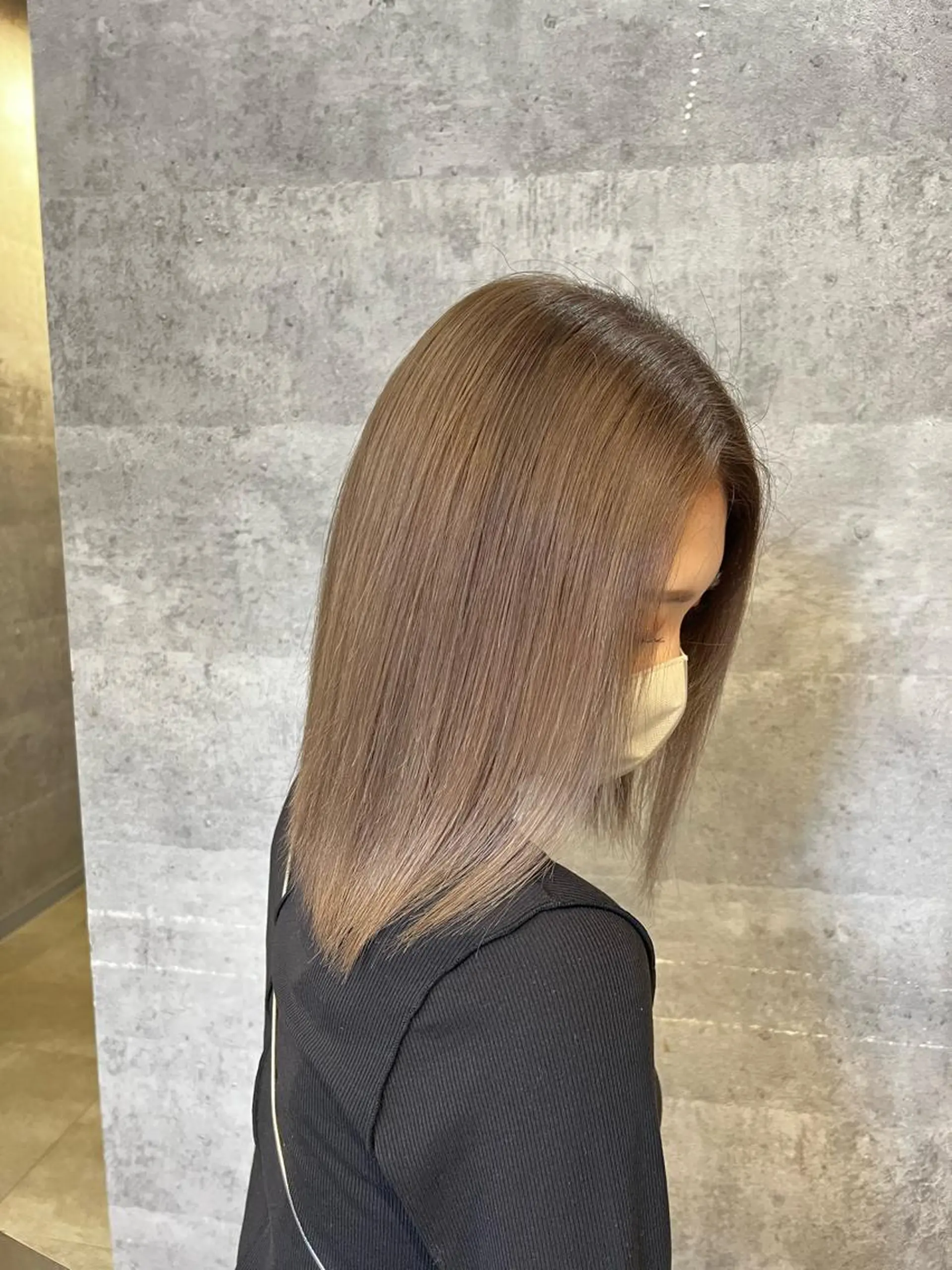 ミディアム 難波/ハイトーン 🦋AOI🦋のヘアスタイル