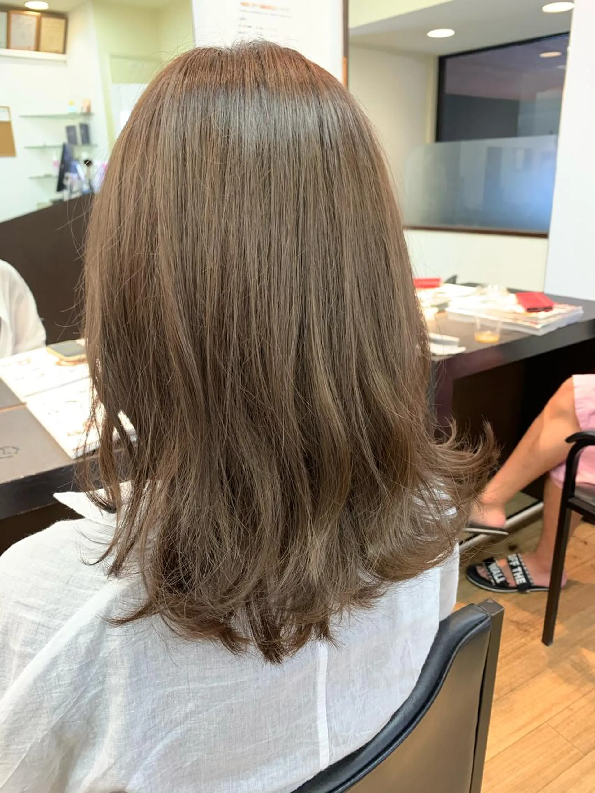 セミロング カラー ベージュカラー カット ヘアカラー トリートメント IORI #韓国ヘア#髪質改善のヘアスタイル