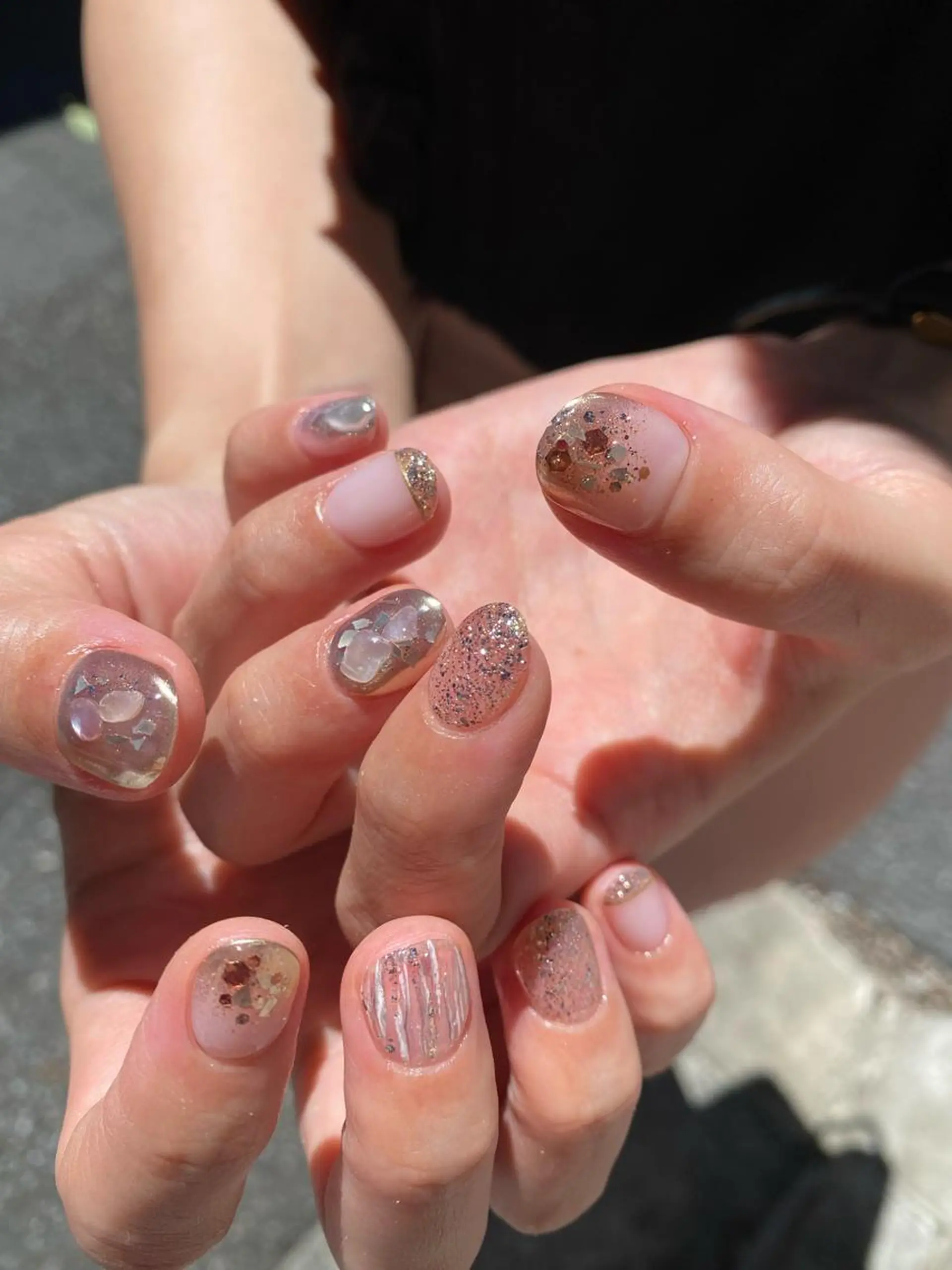 ネイル キラキラネイル 🌼大西洋子 laughl🌼のネイルデザイン