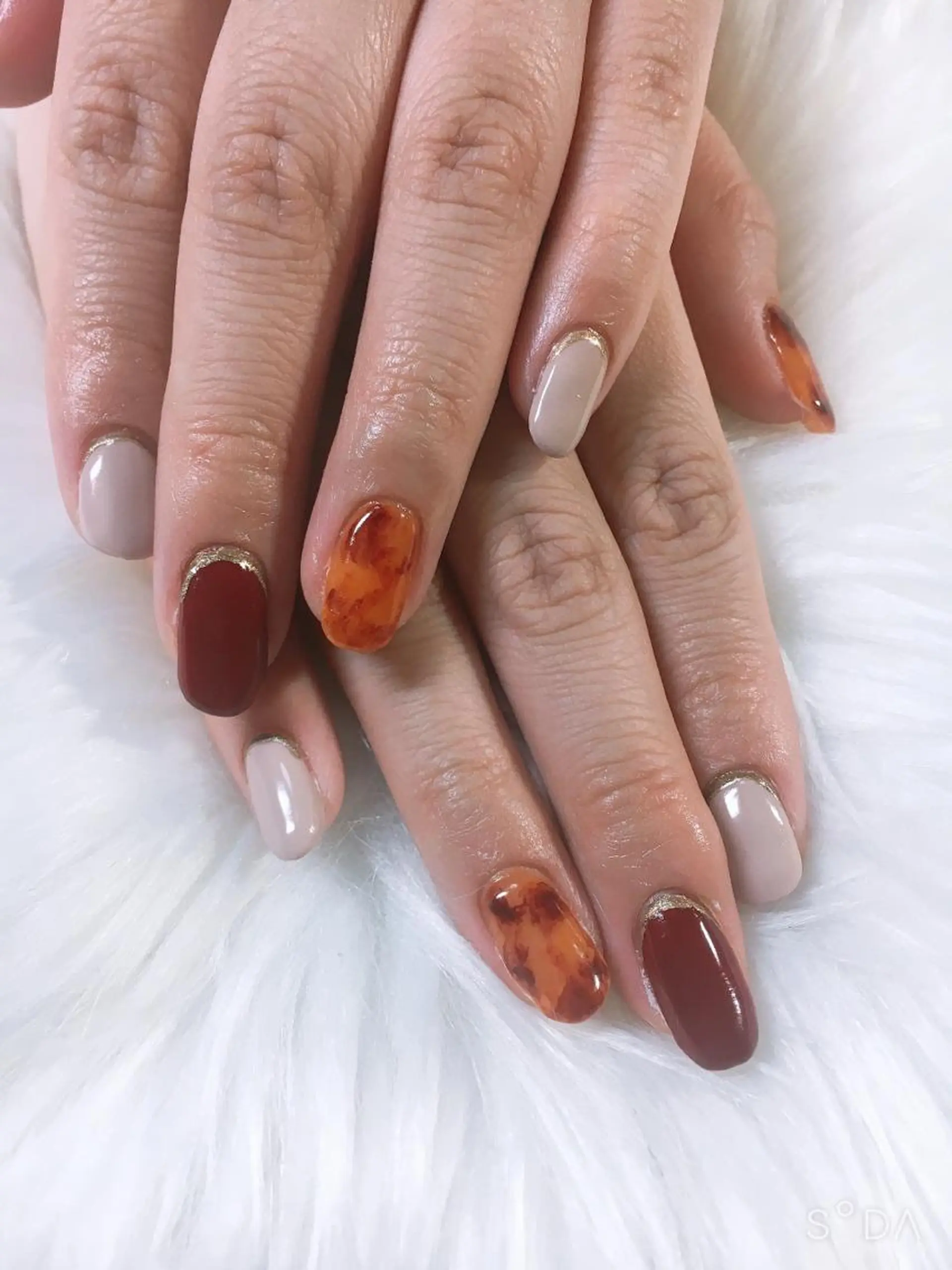 ネイル べっ甲ネイル ボルドー miwa ミワのネイルデザイン