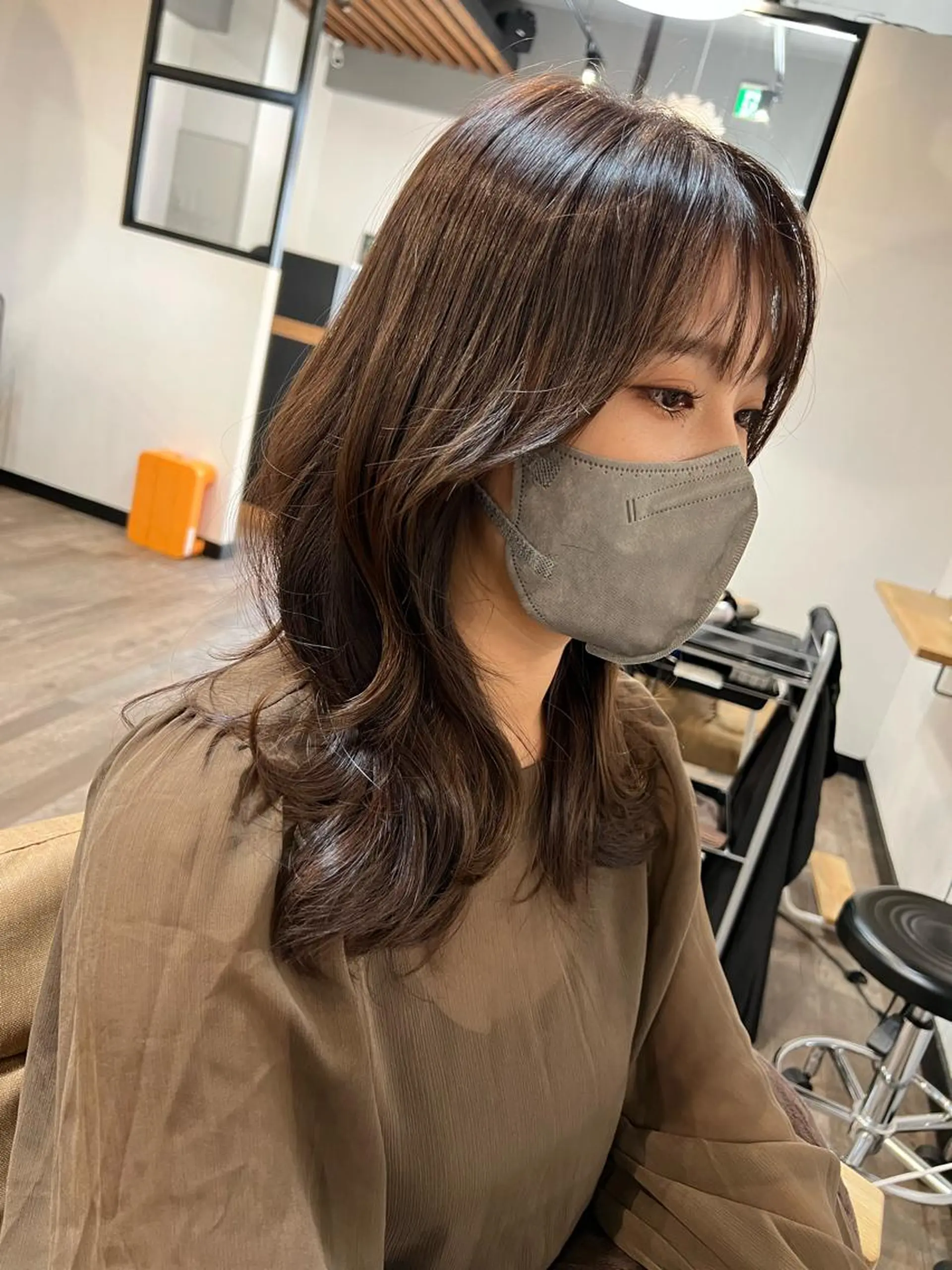 セミロング カット ヘアカラー トリートメント 安井 貞好のヘアスタイル