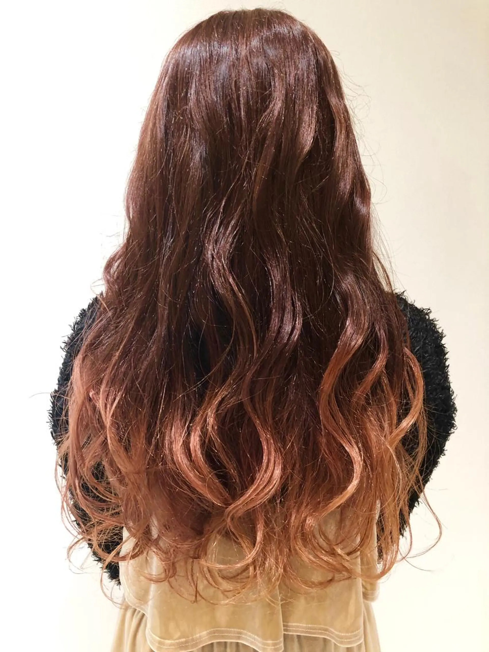 ロング カラー カシス グラデーションカラー ピンクカラー RUBEUS【ルベウス】所属・✨艶々カラー🎨 杉本賢人のヘアスタイル