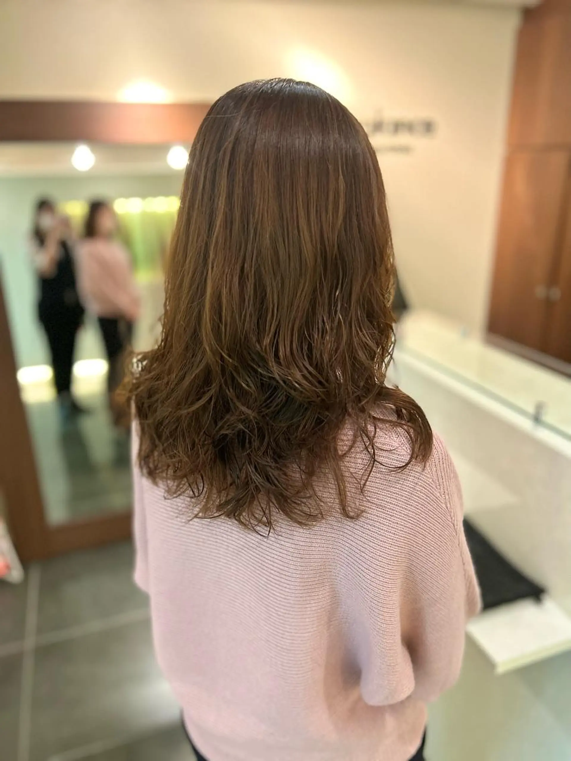 ロング カラー パーマ ヘアアレンジ レイヤーカット カット ヘアカラー パーマ チーフデザイナー 若林　麻衣のヘアスタイル