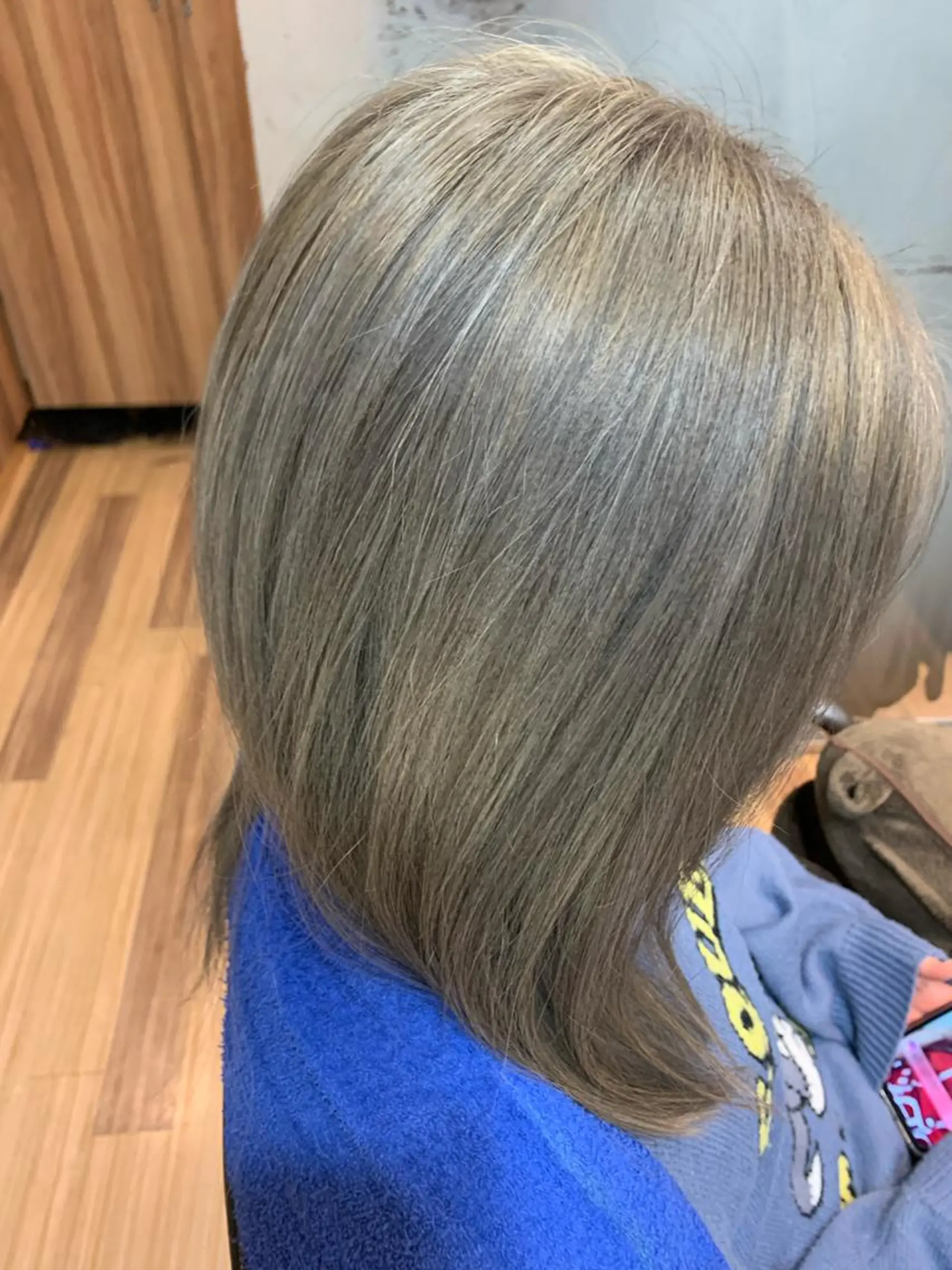 カラー ベージュカラー ブリーチ ホワイトベージュ 北川 栞菜のヘアスタイル