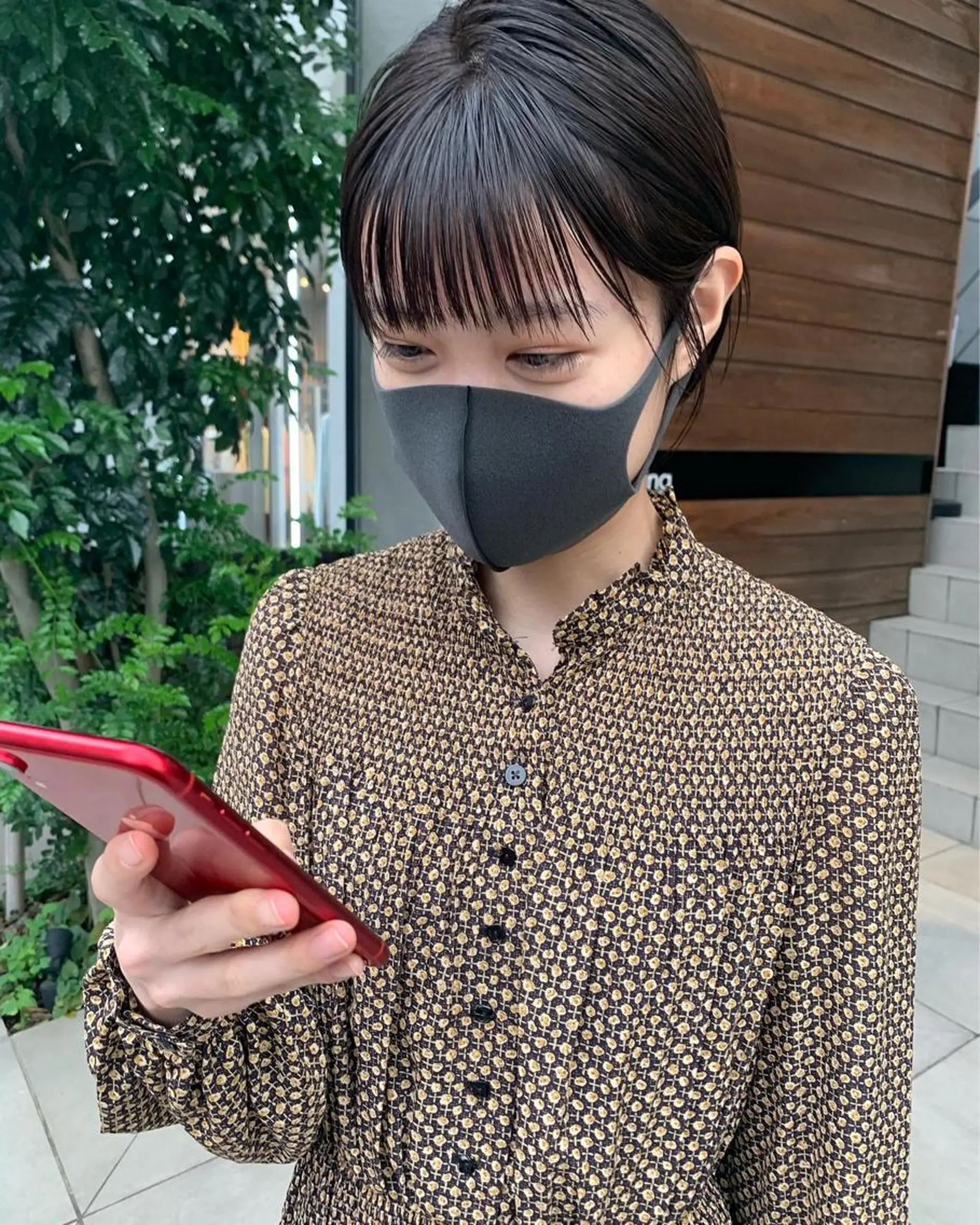 ショート カラー ネイル 縮毛矯正 トリートメント ハイトーン&暗髪🔥 表参道二刀流マエダのヘアスタイル