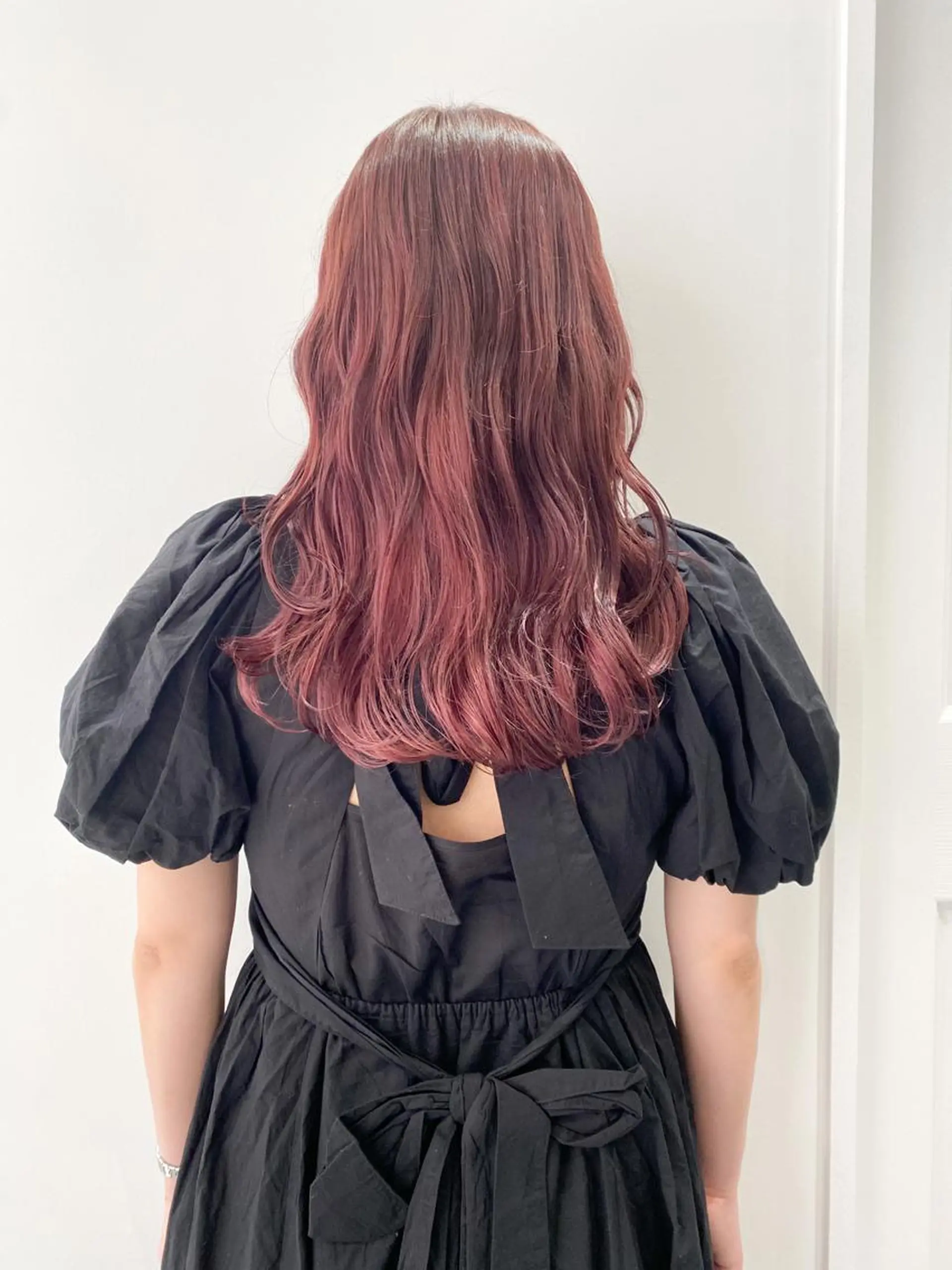 ロング カラー ブリーチ ハイトーンカラー ピンクカラー レッドカラー ヘアカラー トリートメント ブリーチ指名 NO1🌈SAKIのヘアスタイル