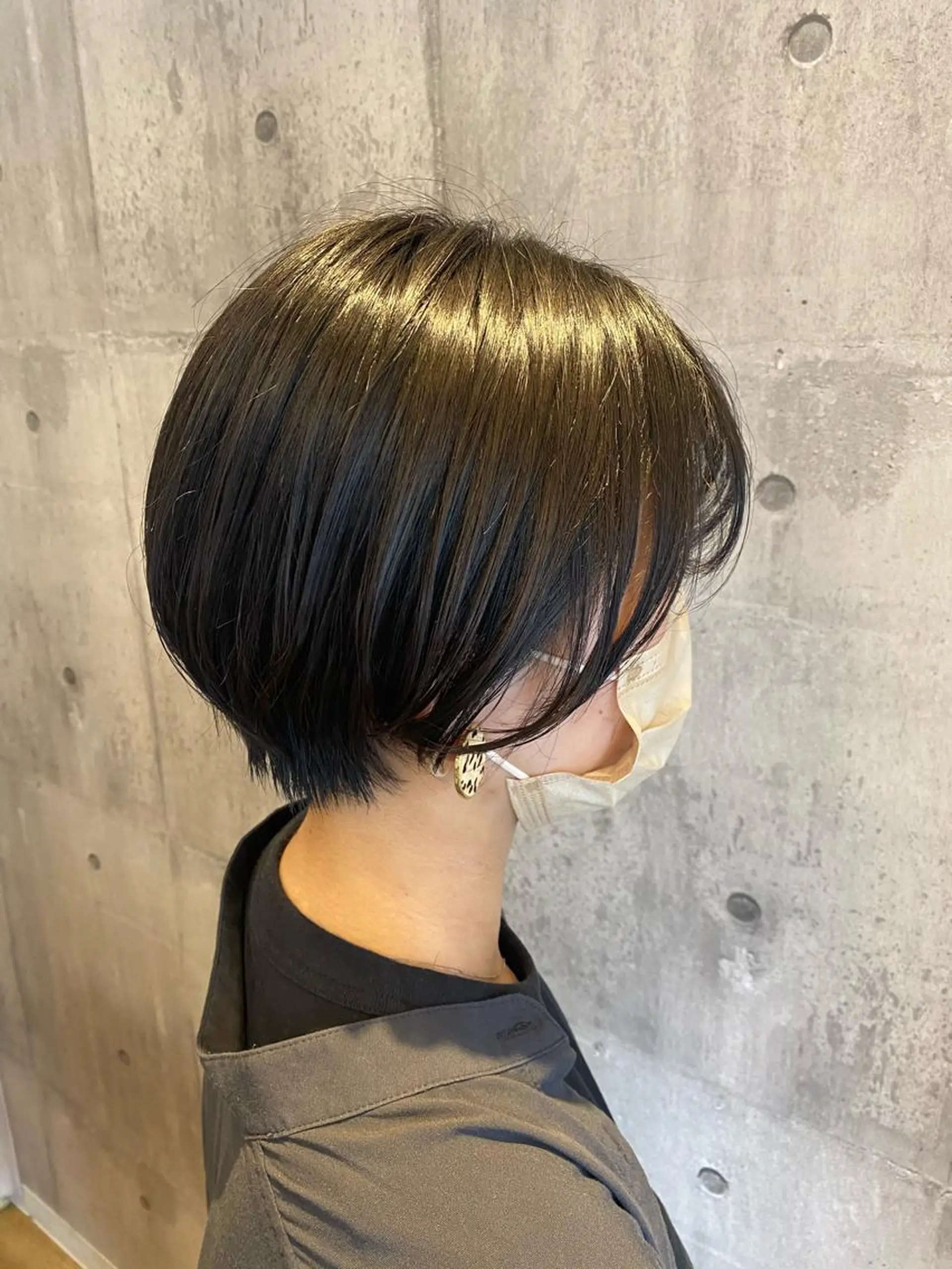 ショート 新谷 桃子のヘアスタイル
