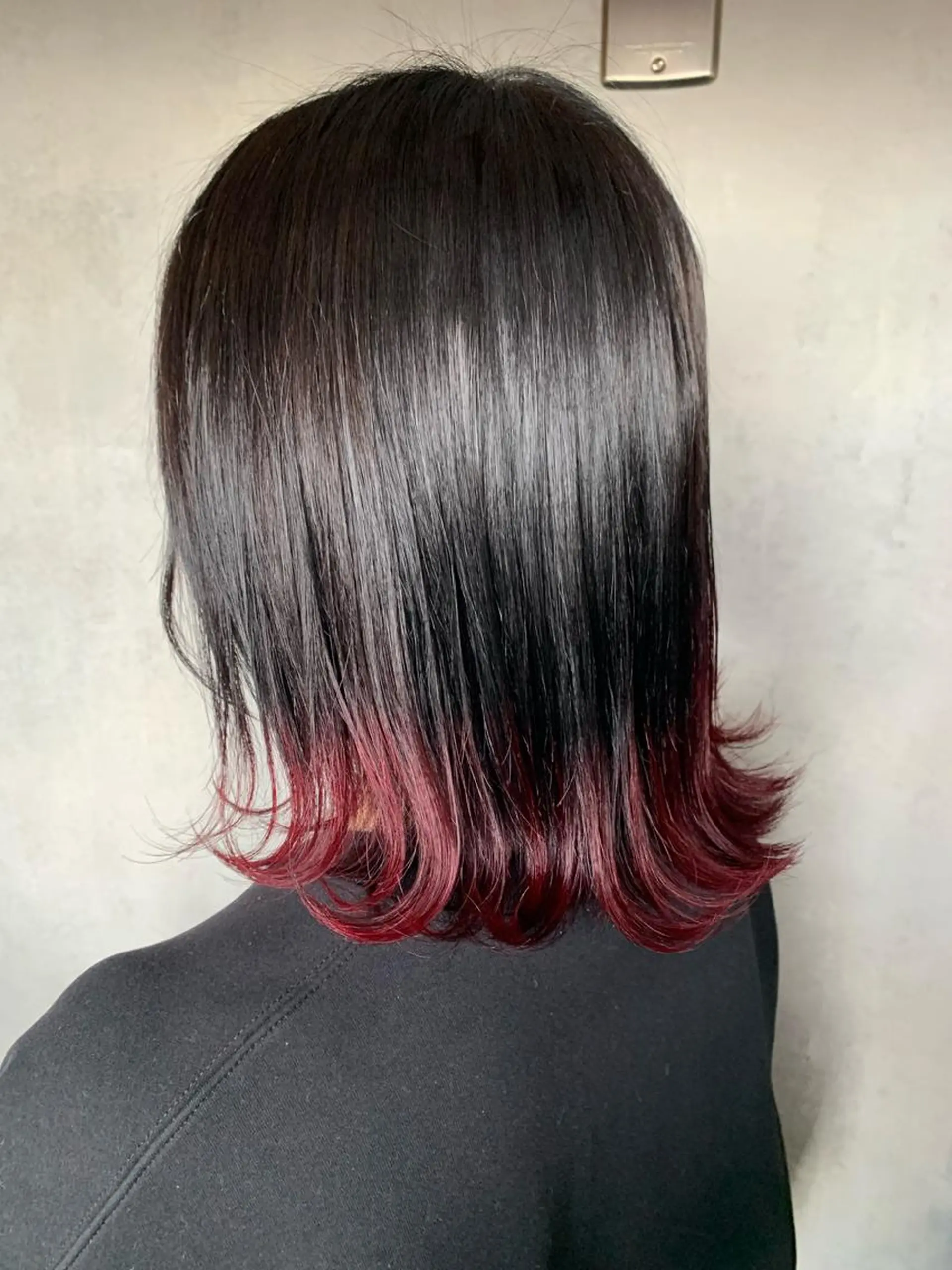 ミディアム カラー ブリーチ デザインカラー 西村 真実子のヘアスタイル