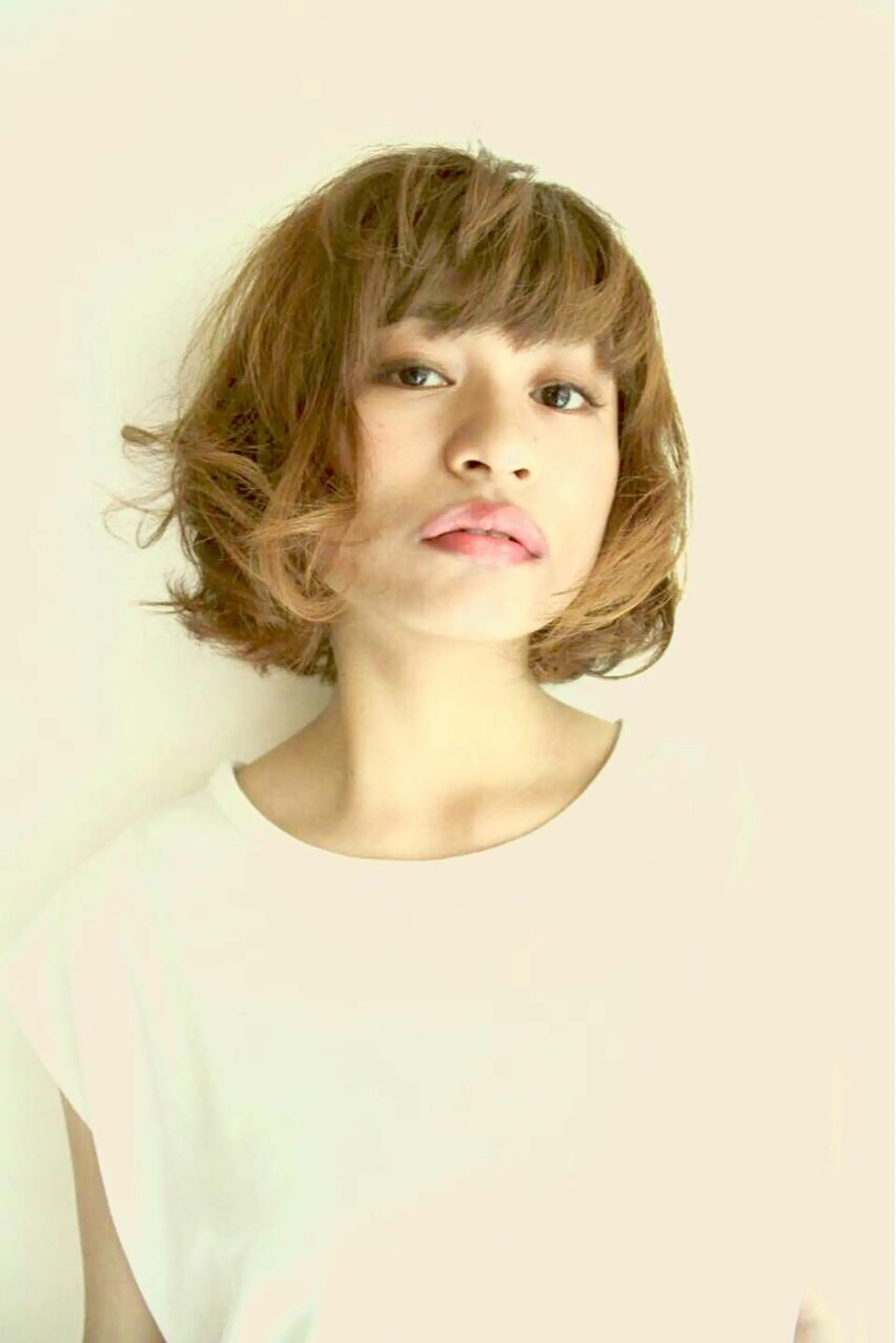 ショート カラー ベージュカラー ハイトーンカラー ボブ ショートヘア ✨髪質改善縮毛矯正✨ 宇田川修平のエステ・リラクイメージ