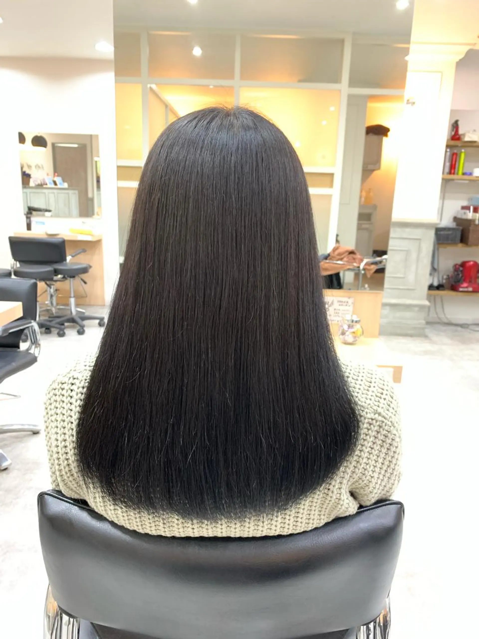 ロング 縮毛矯正 髪質改善🩵艶髪 ストレート🩵山口のヘアスタイル