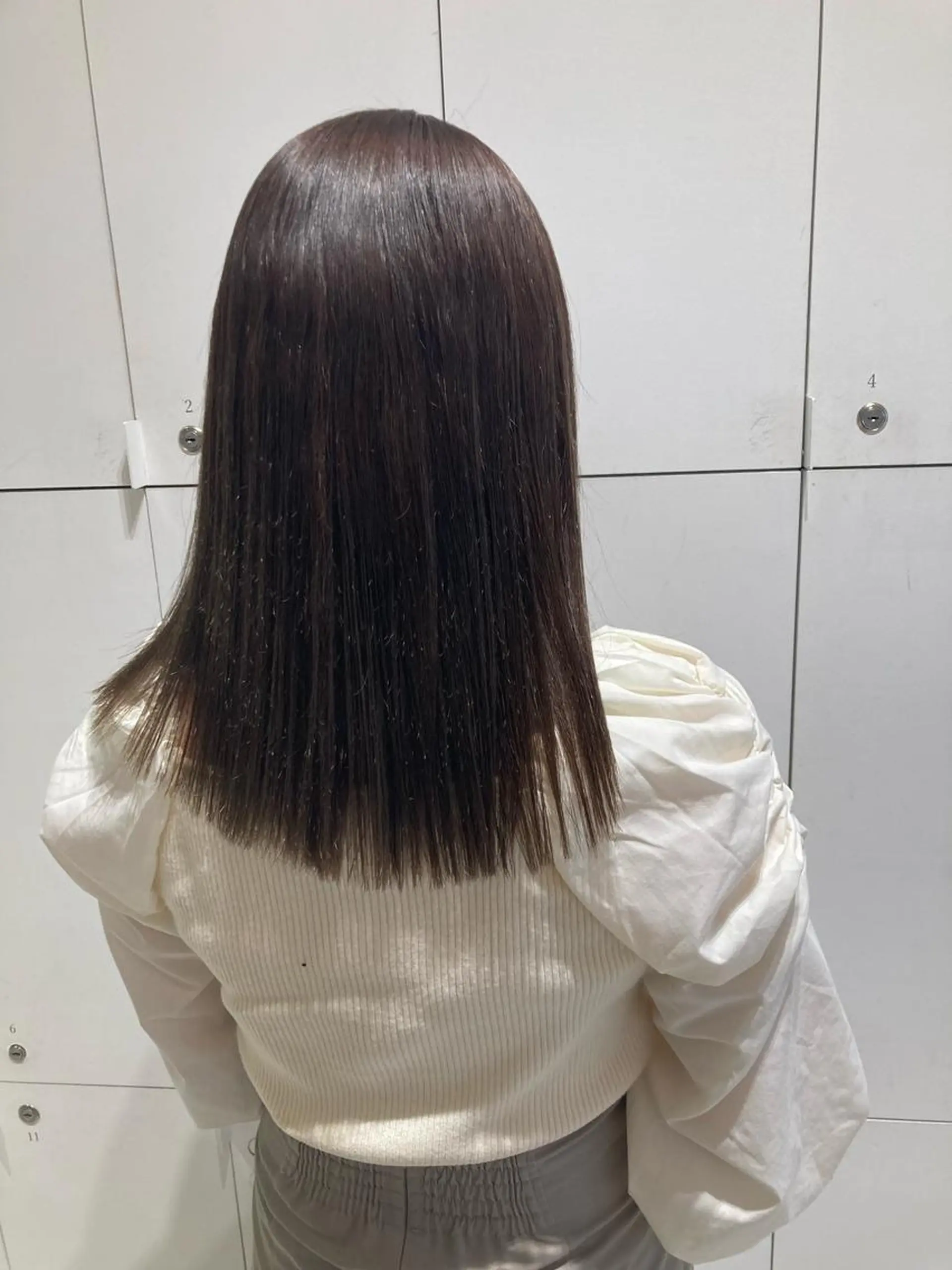 セミロング カラー グレージュ ラベンダーカラー ラベンダーグレージュ ラベンダーグレー ヘアカラー 透明感カラー🫧 nanohaのヘアスタイル