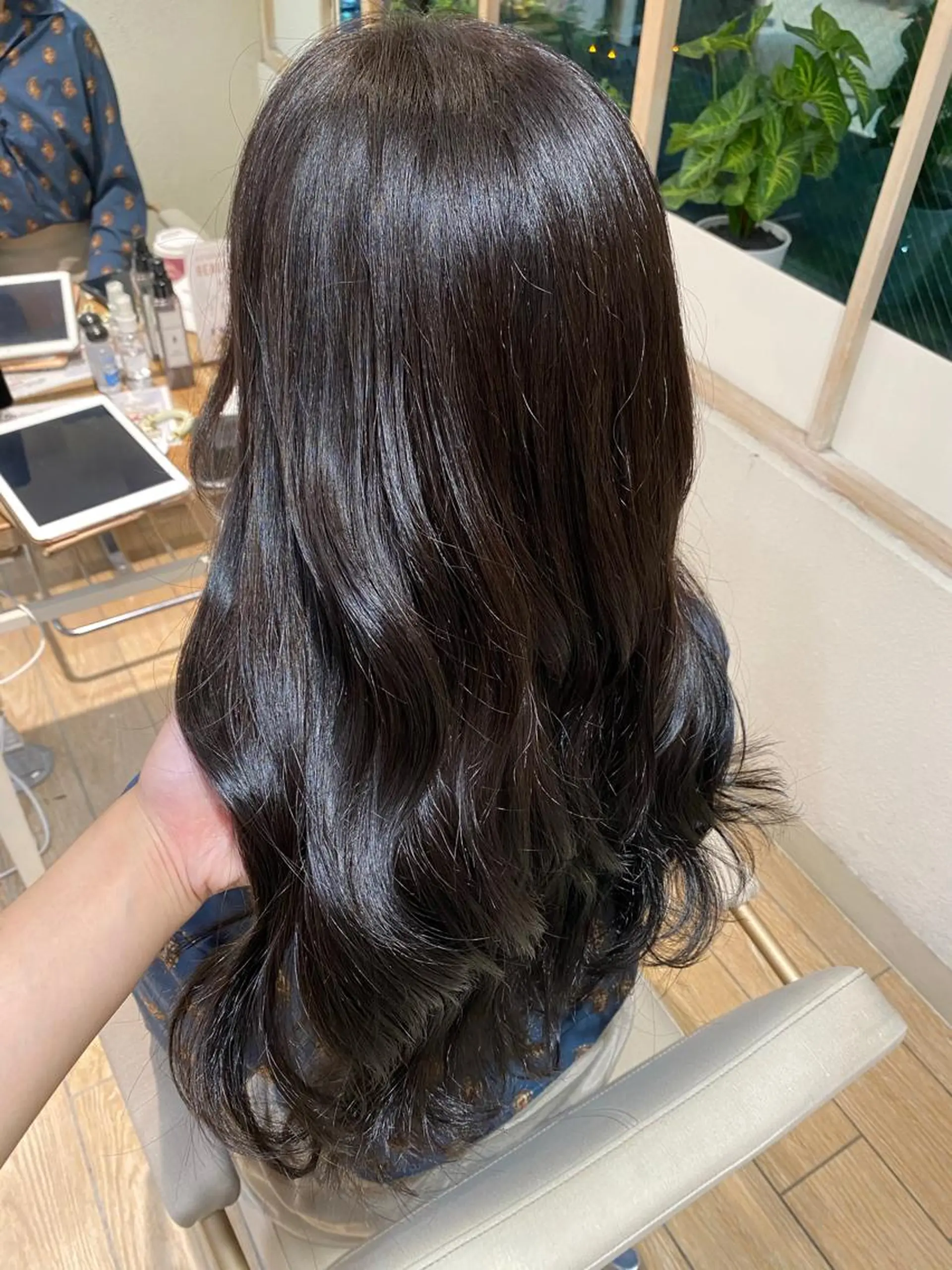 ロング ロングレイヤー アッシュ レイヤーカット ロング 顔周り/くびれヘア 韓国ヘア💕風間るなのヘアスタイル