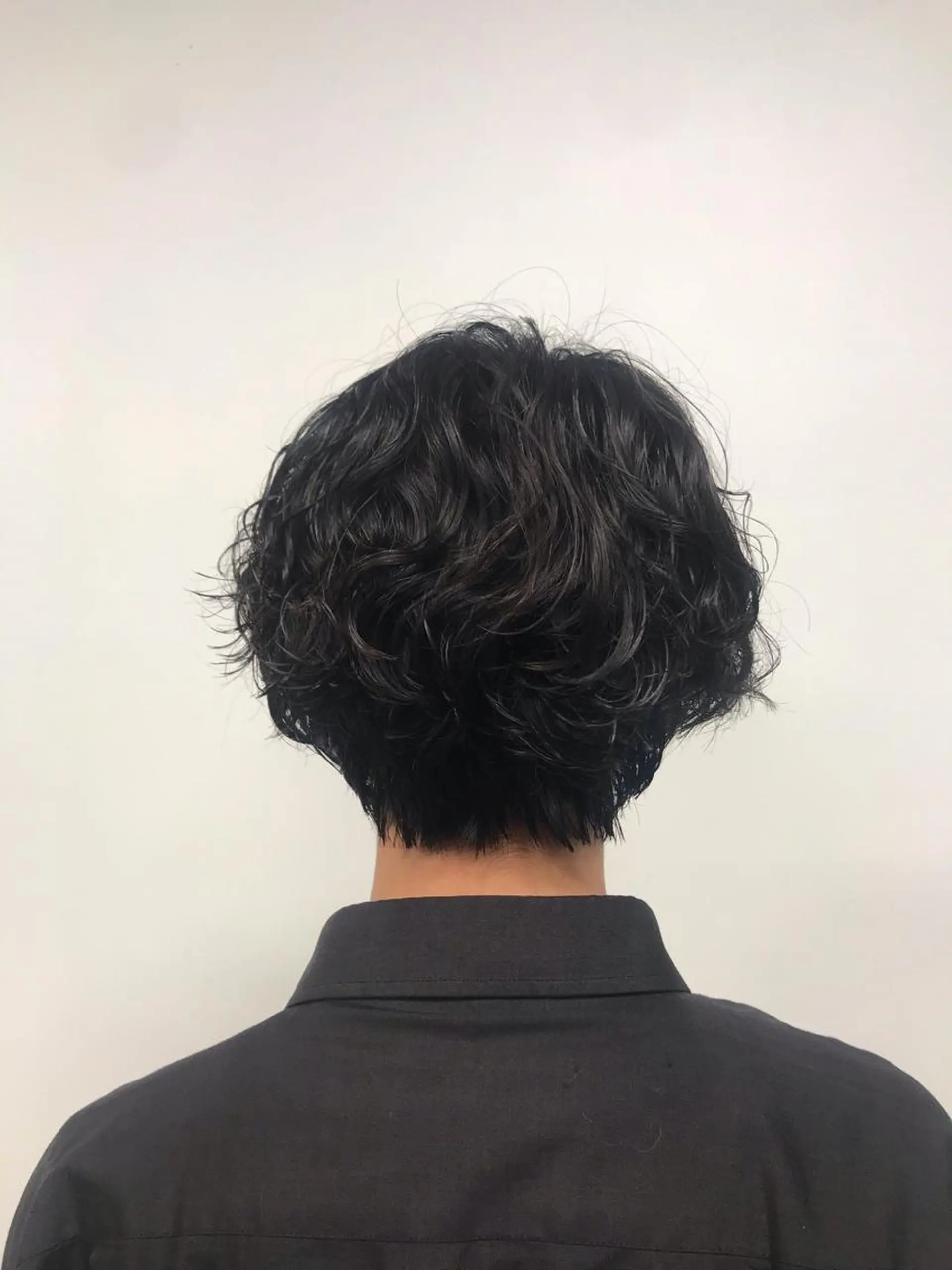 ショート カット les baladins du miroir所属・🍃YURI 🍃のヘアスタイル