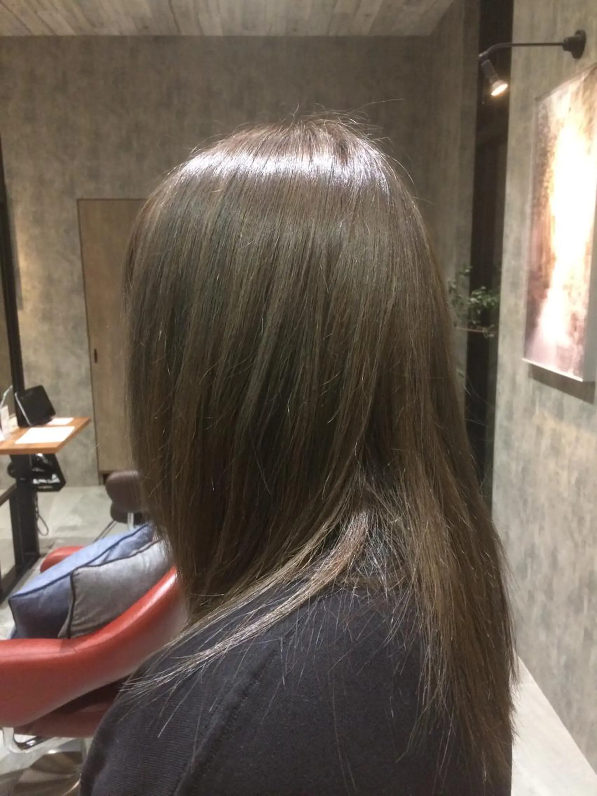 セミロング カラー ヘアアレンジ Kobayashi ハイライト/ショートのヘアスタイル