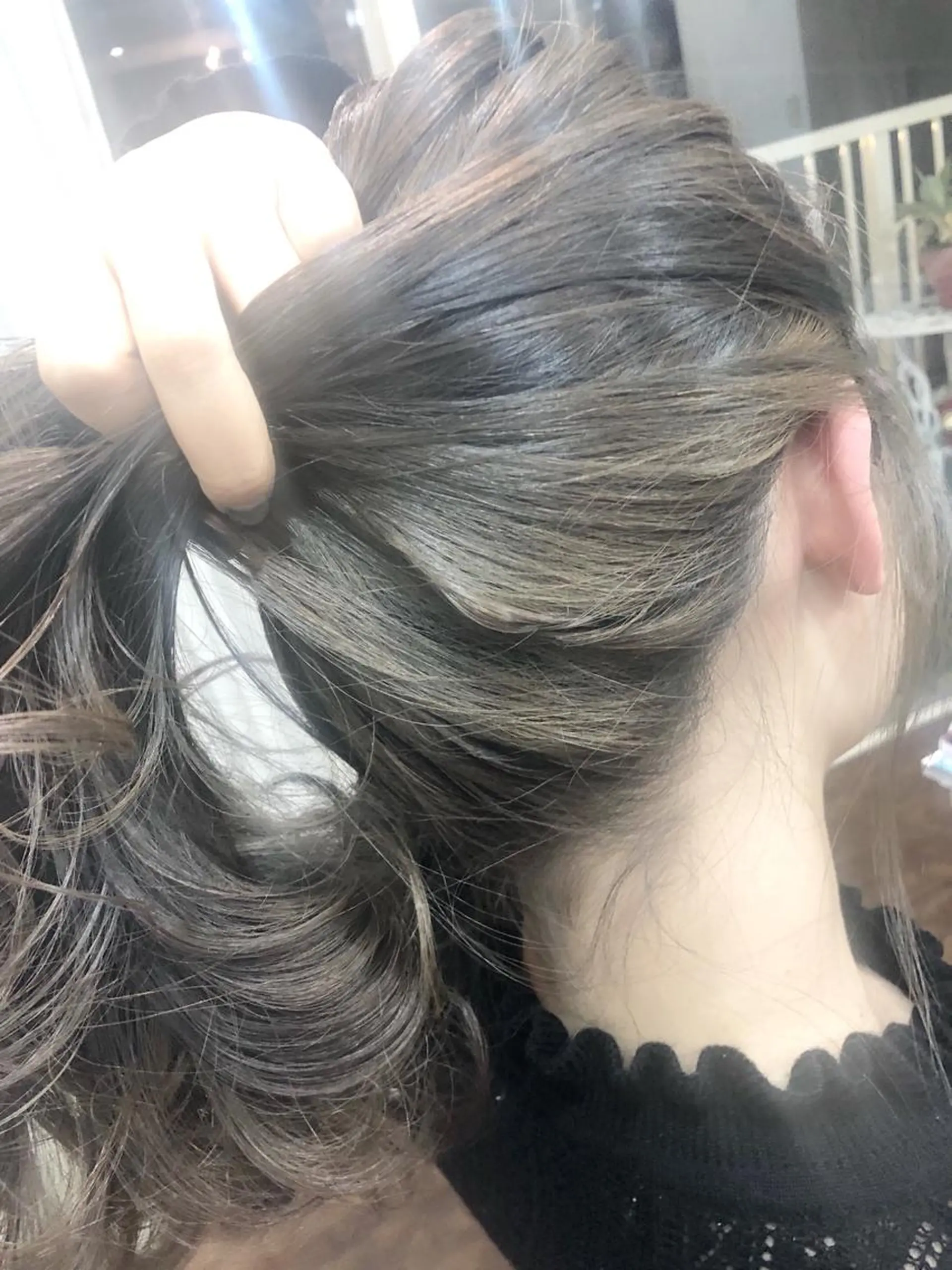 カラー ブリーチ グレージュ ヘアカラー トリートメント ヘッドスパ グレージュ/髪質改善 Yamato.hのヘアスタイル
