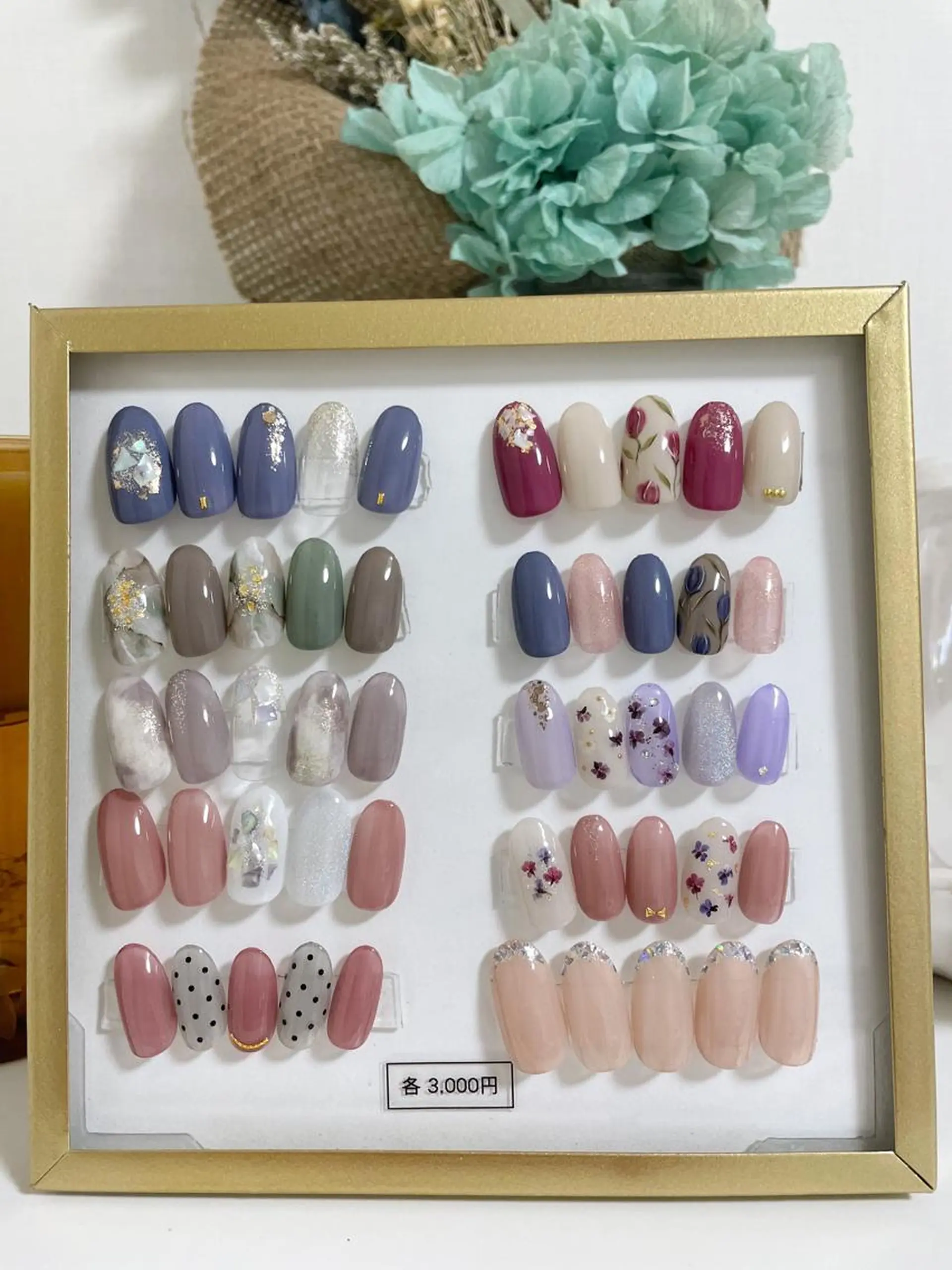 ネイル アートネイル Flowers Tomomiのネイルデザイン