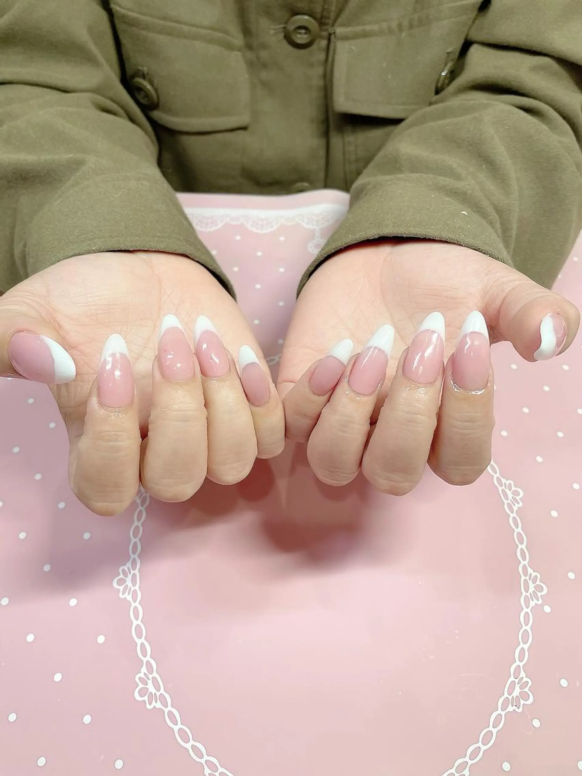 ミディアム ネイル フレンチネイル ハンドネイル 《LB》ラブリエ Nail&eyeのマツエク・マツパデザイン