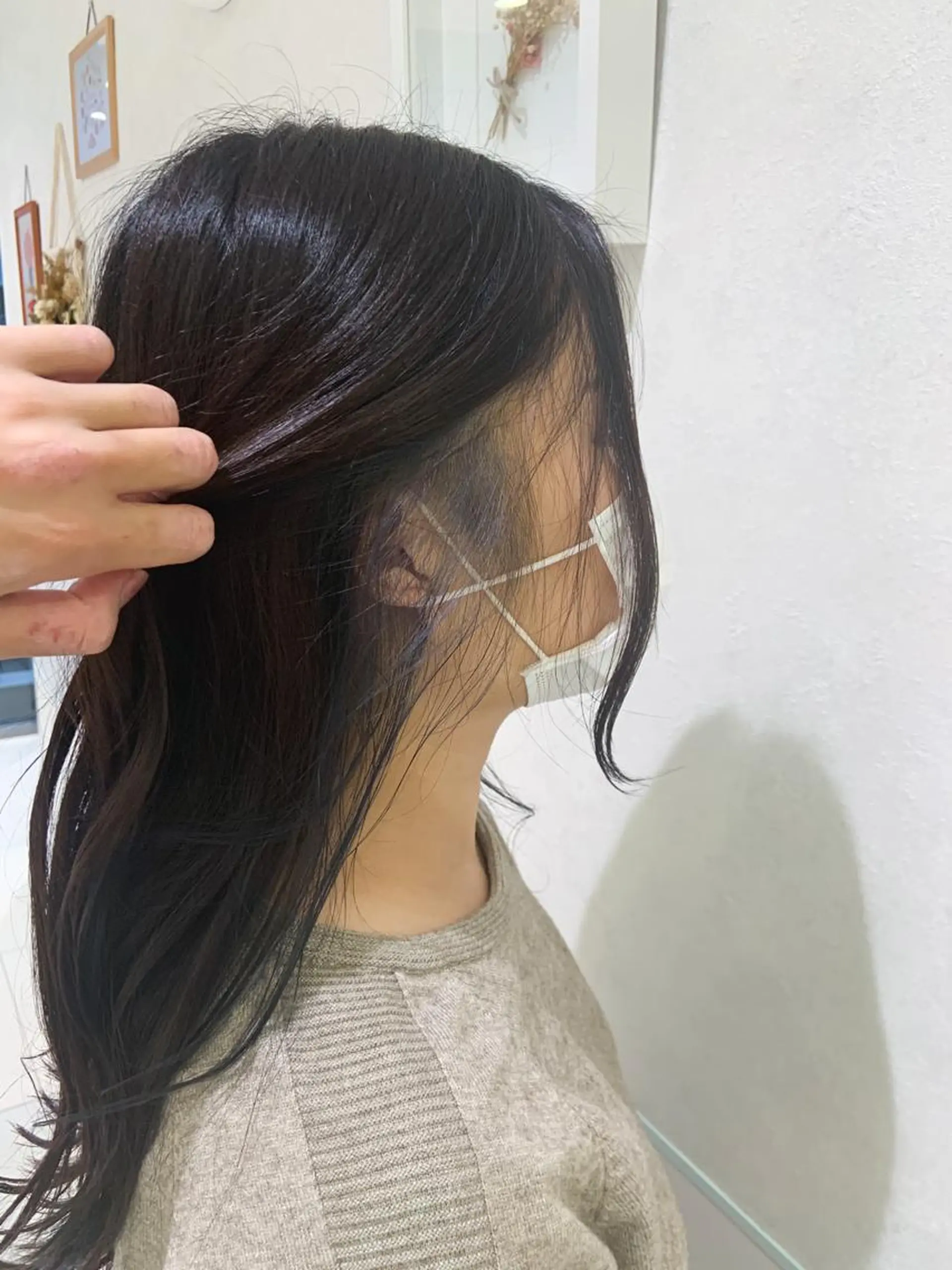 ロング カラー パーマ ヘアアレンジ イヤリングカラー ネイビーカラー パープルカラー ハイトーンカラー🤍 山下 優華のヘアスタイル