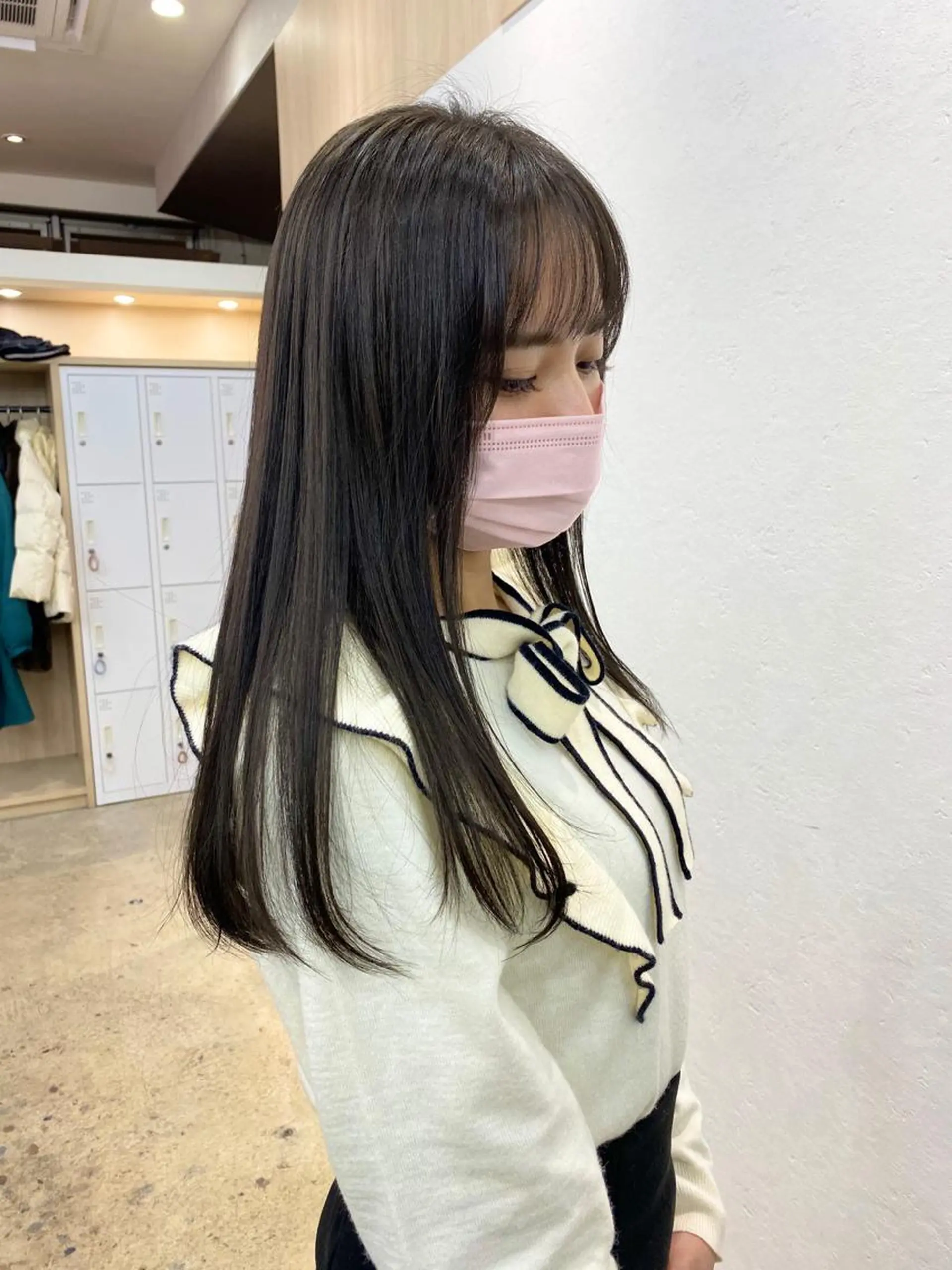 ロング カラー オリーブ/アッシュ やわらか透明感カラーのヘアスタイル