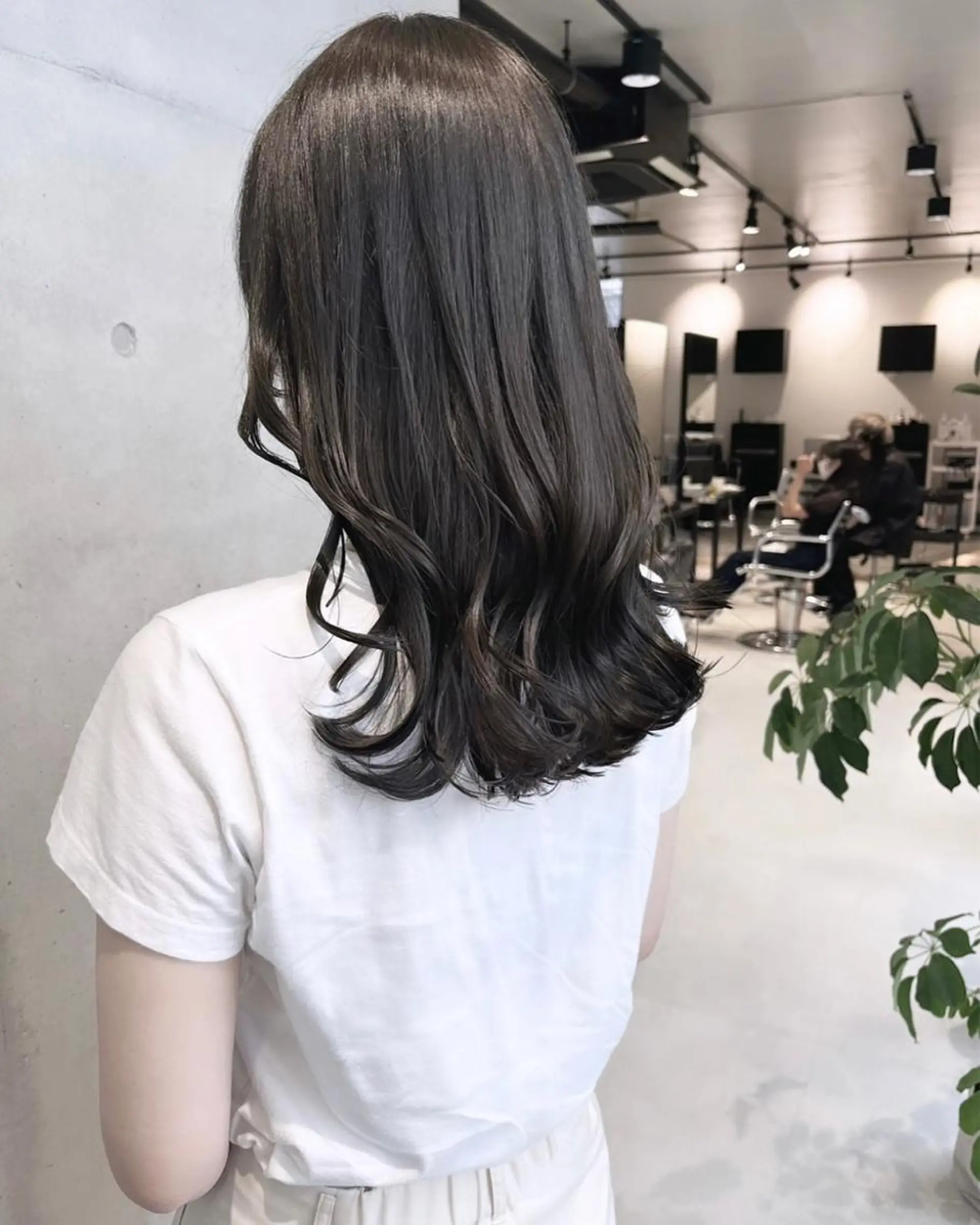 ロング カラー カット ヘアカラー トリートメント ヘッドスパ 透明感/オリーブ/ グレージュ/YUKAのヘアスタイル