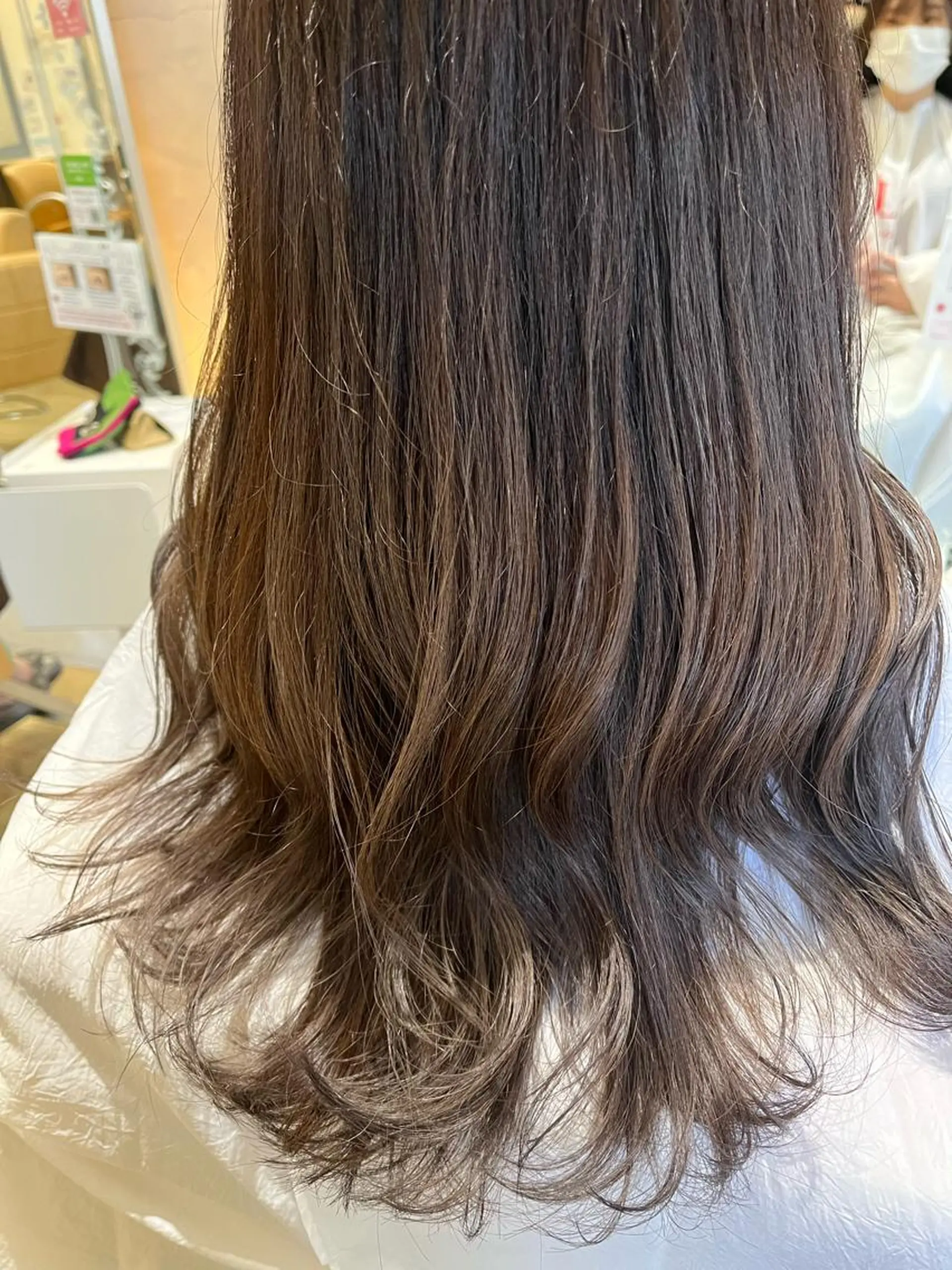 ロング カラー 中山 響希のヘアスタイル