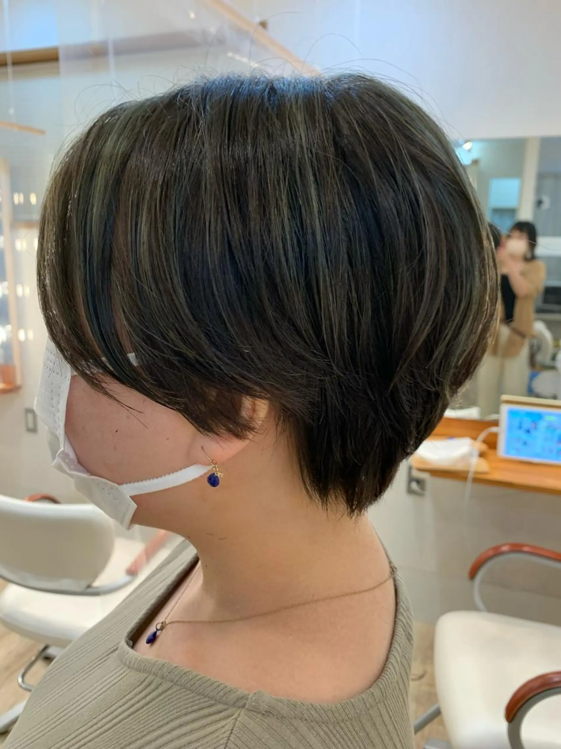 ショート アッシュ ハイライト ショートヘア お得なクーポン掲載▼ 🌷三國祐美🌷のヘアスタイル