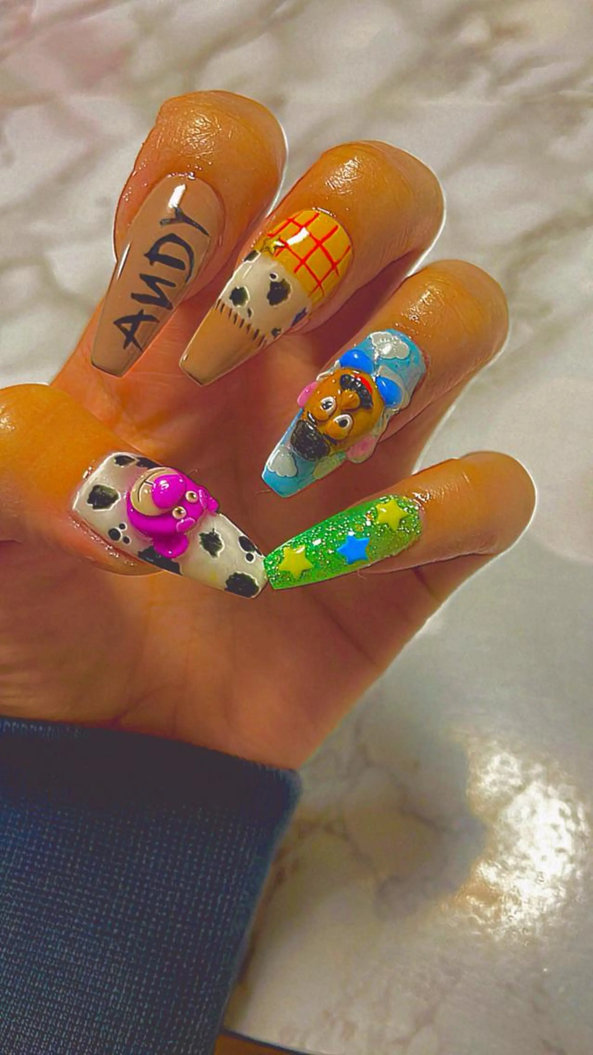 ネイル 高草木 桃香のネイルデザイン