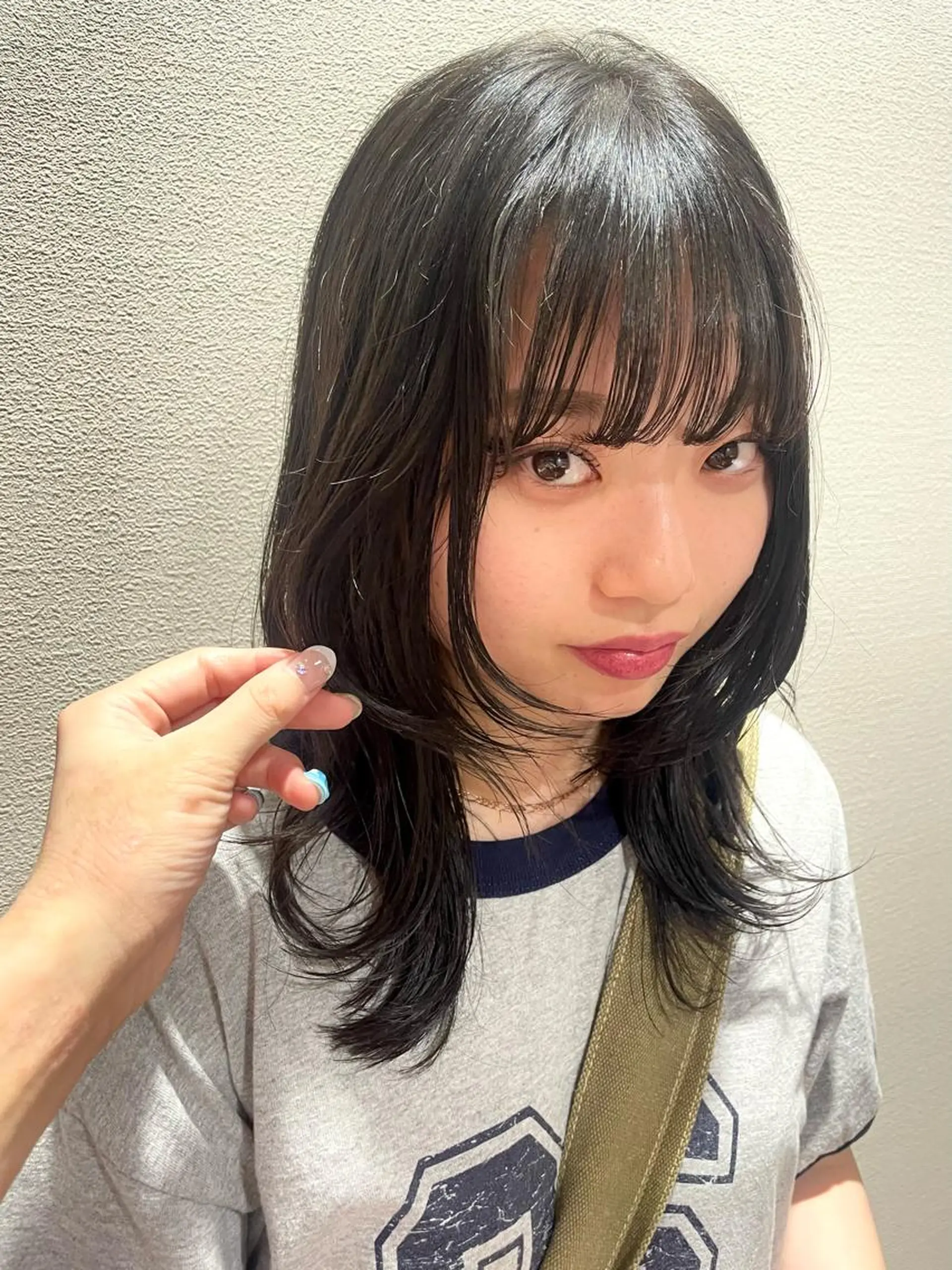 ミディアム ベージュ/透明感/ 桃子🎀のヘアスタイル