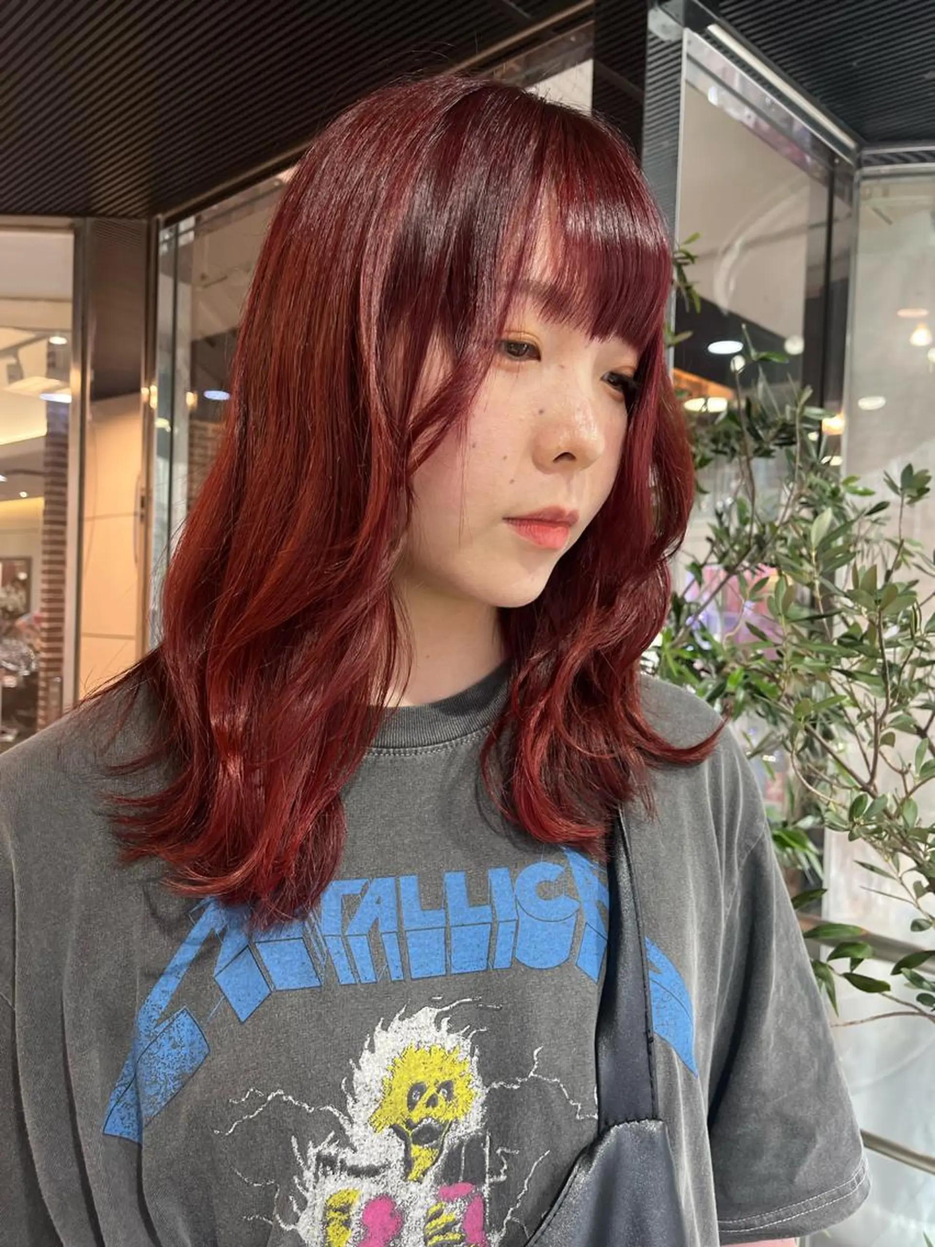 ロング カラー ベージュカラー 黒髪 ブリーチ ブルーカラー ブルーブラック 酸性ストレート 🤍🎀honokaのヘアスタイル