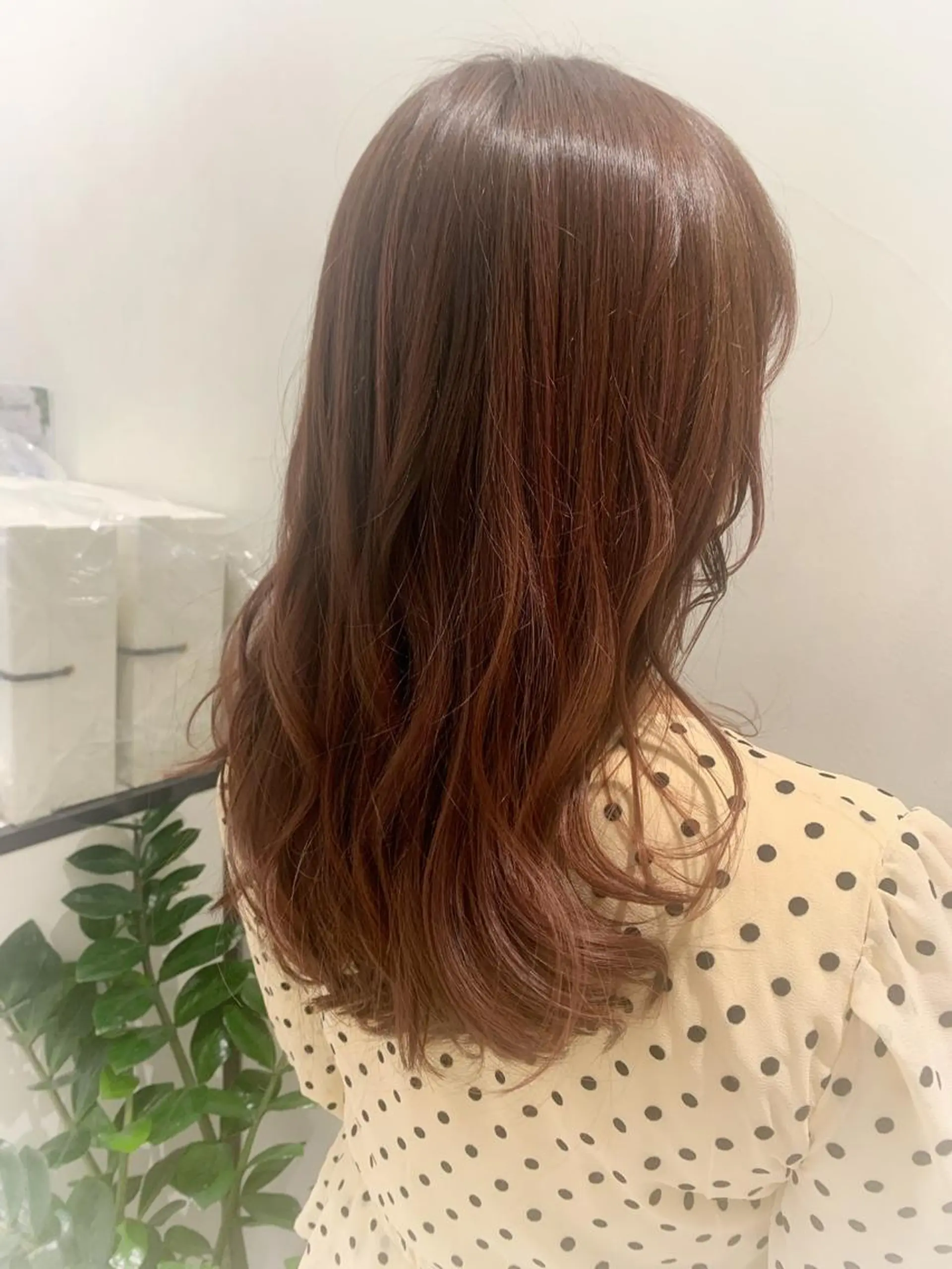 セミロング カラー ピンクカラー 伊藤 優希のヘアスタイル