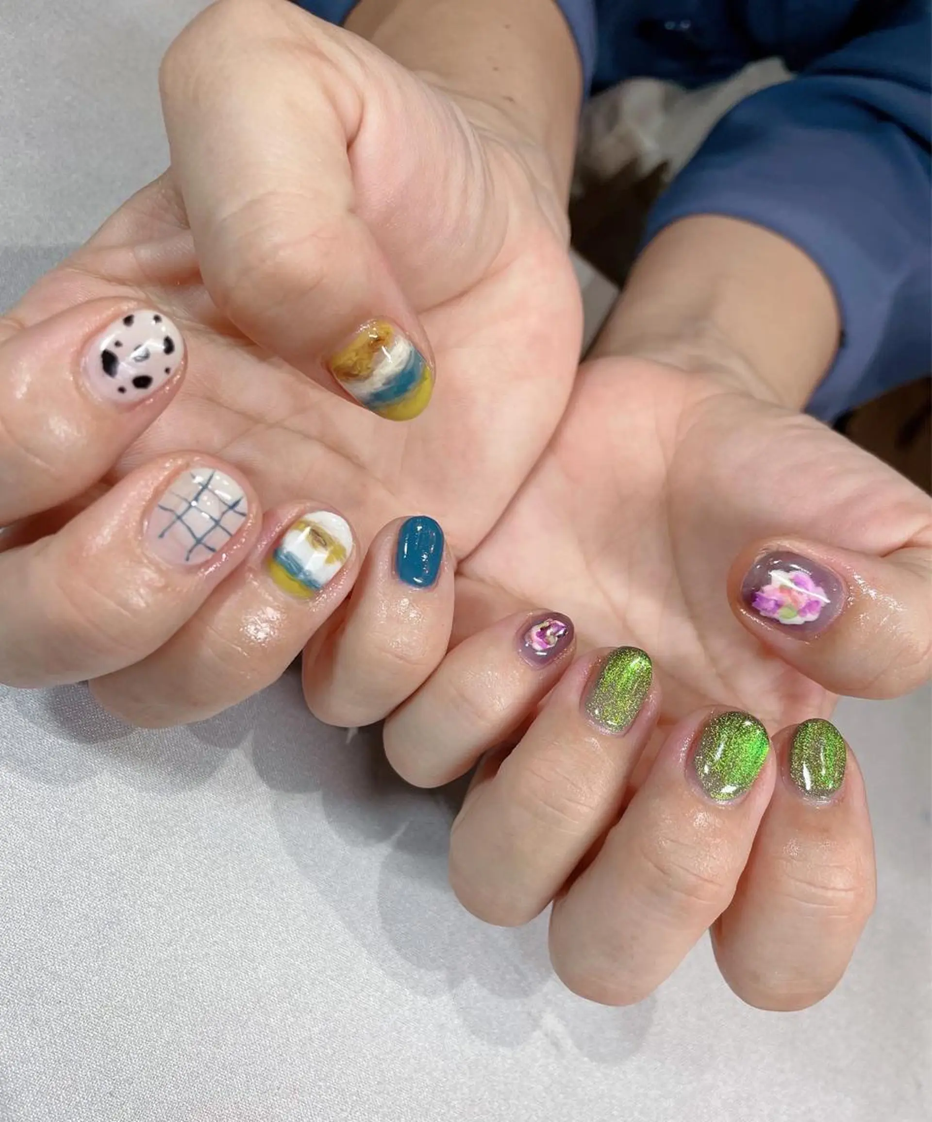 ネイル iiloo aromaworksのネイルデザイン