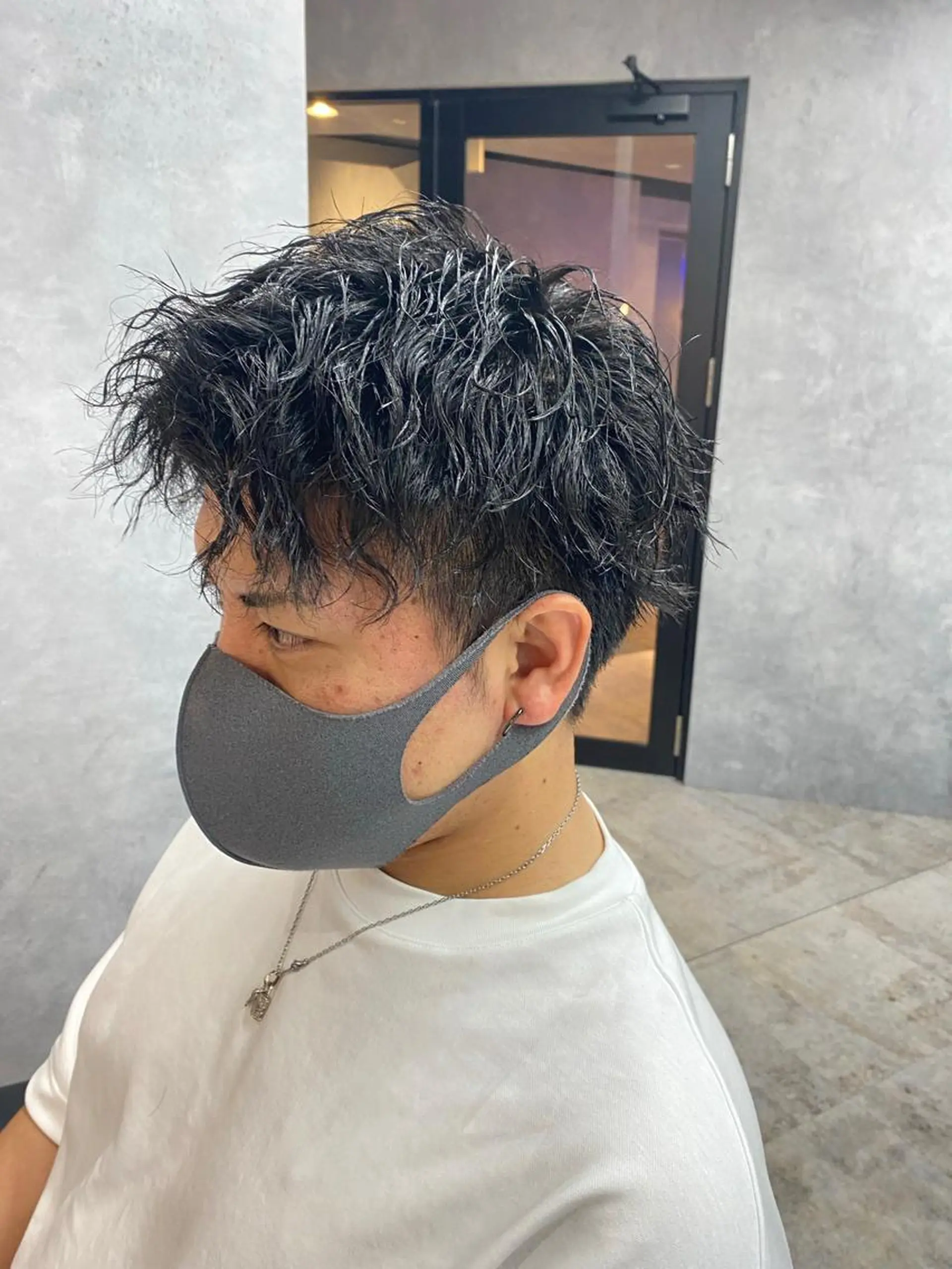 ショート パーマ メンズ アップバング メンズパーマ ツイストスパイラルパーマ スパイラルパーマ ツイストスパイラル/ メンズ特化/中川誠也のヘアスタイル