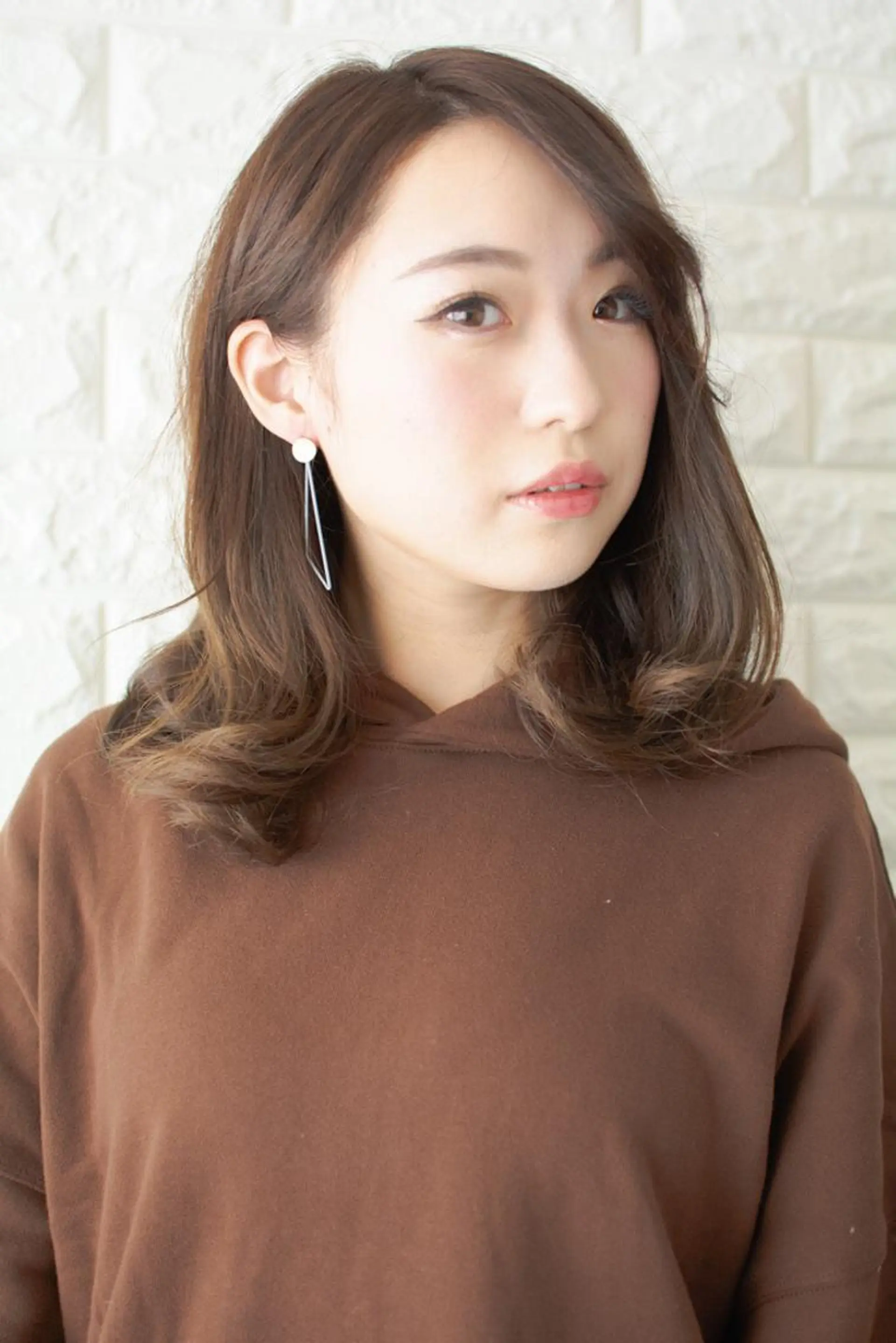 セミロング カラー ショートボブ ベージュカラー ブルーカラー ブルージュ グレージュ 撮影モデル 斉藤 正敏のその他イメージ