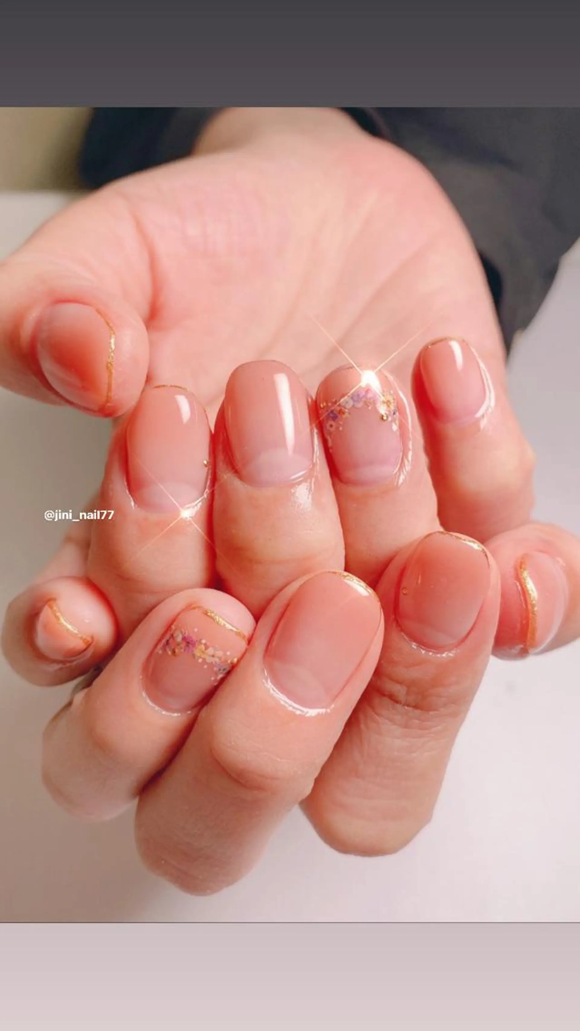 ネイル ハンドネイル JINI NAIL所属・ジニ ネイルのネイルデザイン