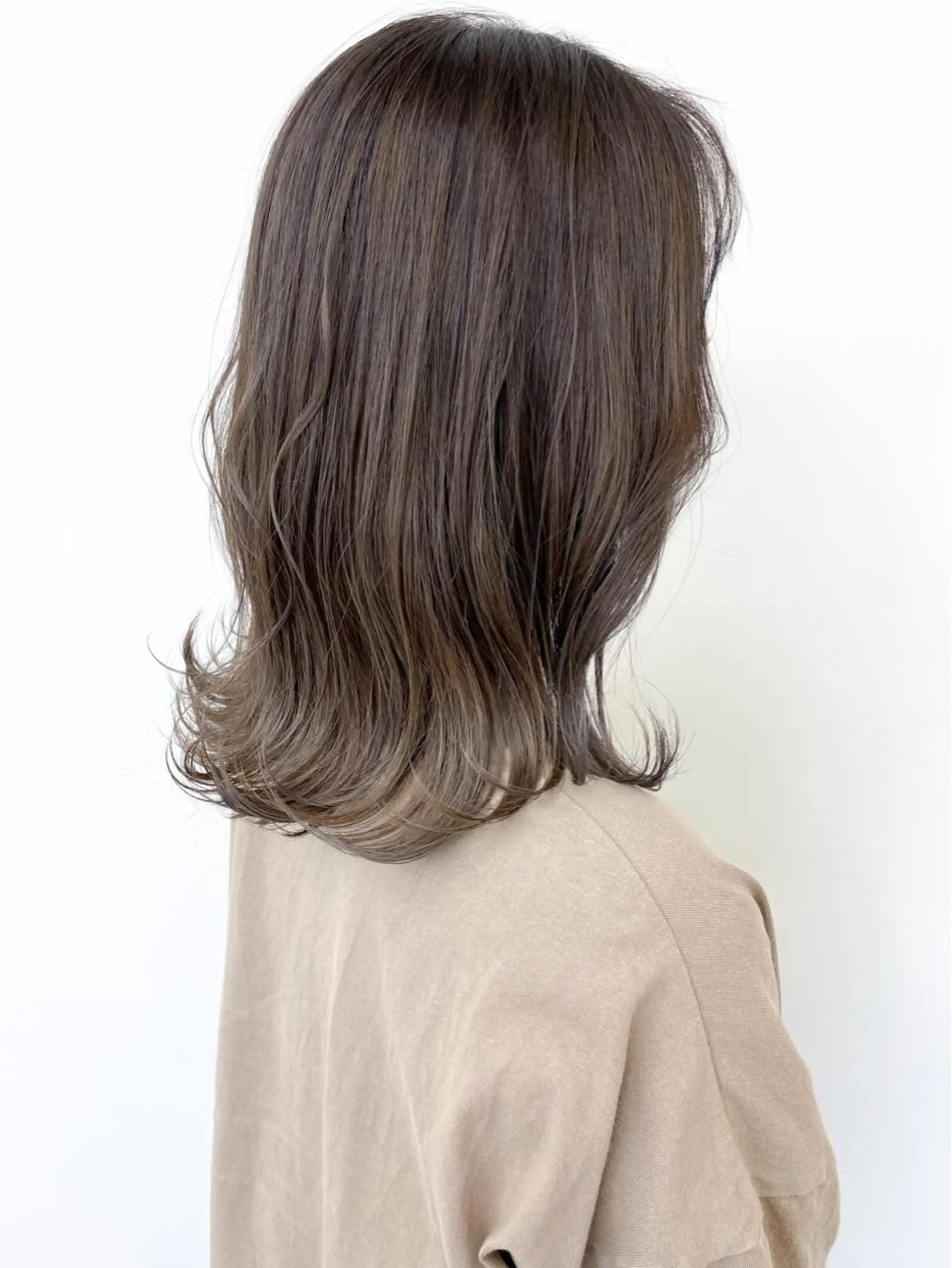 ミディアム カラー ベージュカラー ミルクティーベージュ カット ヘアカラー トリートメント Meena by urban所属・丹羽 隼人/髪質改善 /韓国ヘア🇰🇷のヘアスタイル