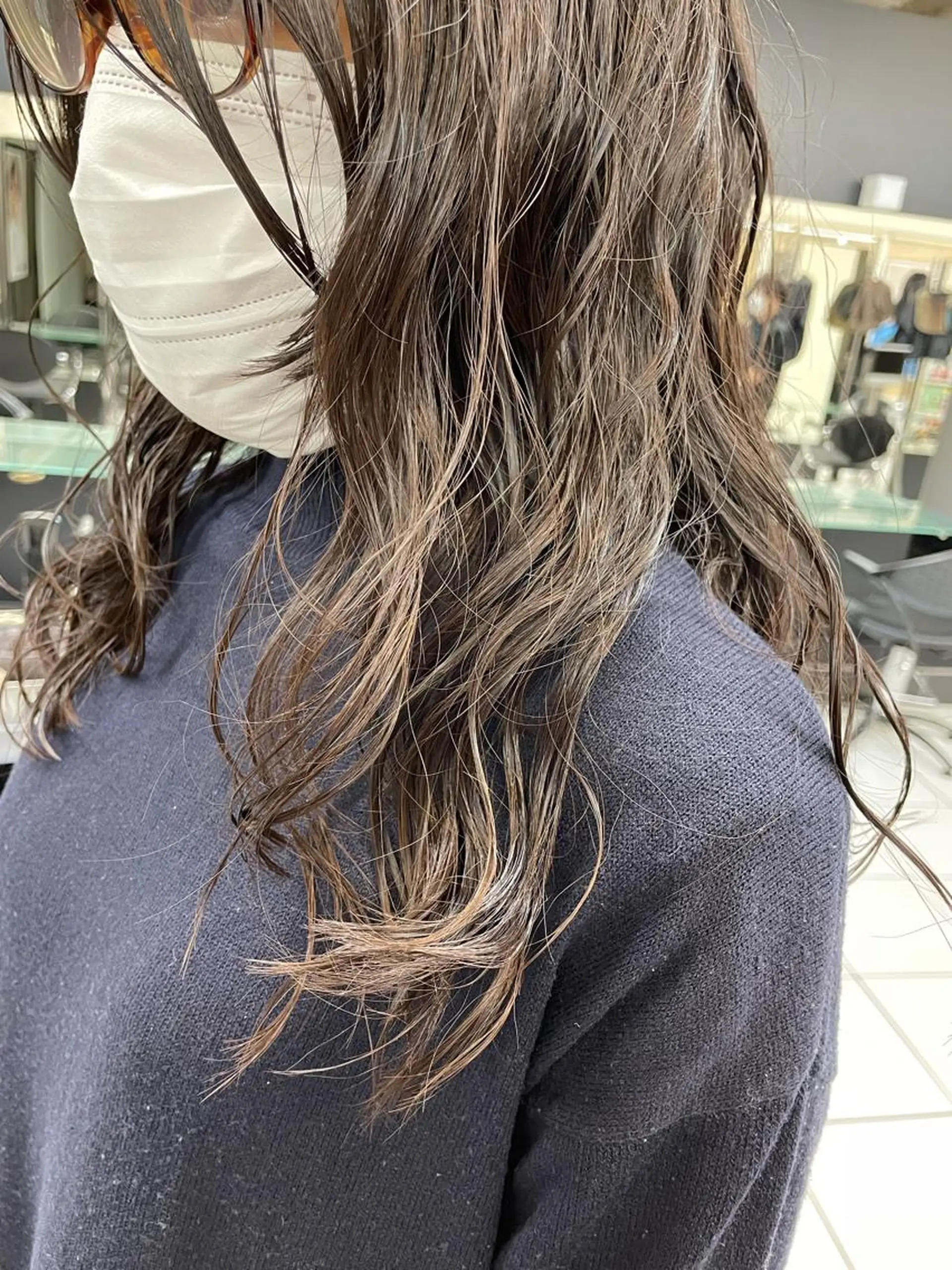 ロング 大山 真衣のヘアスタイル