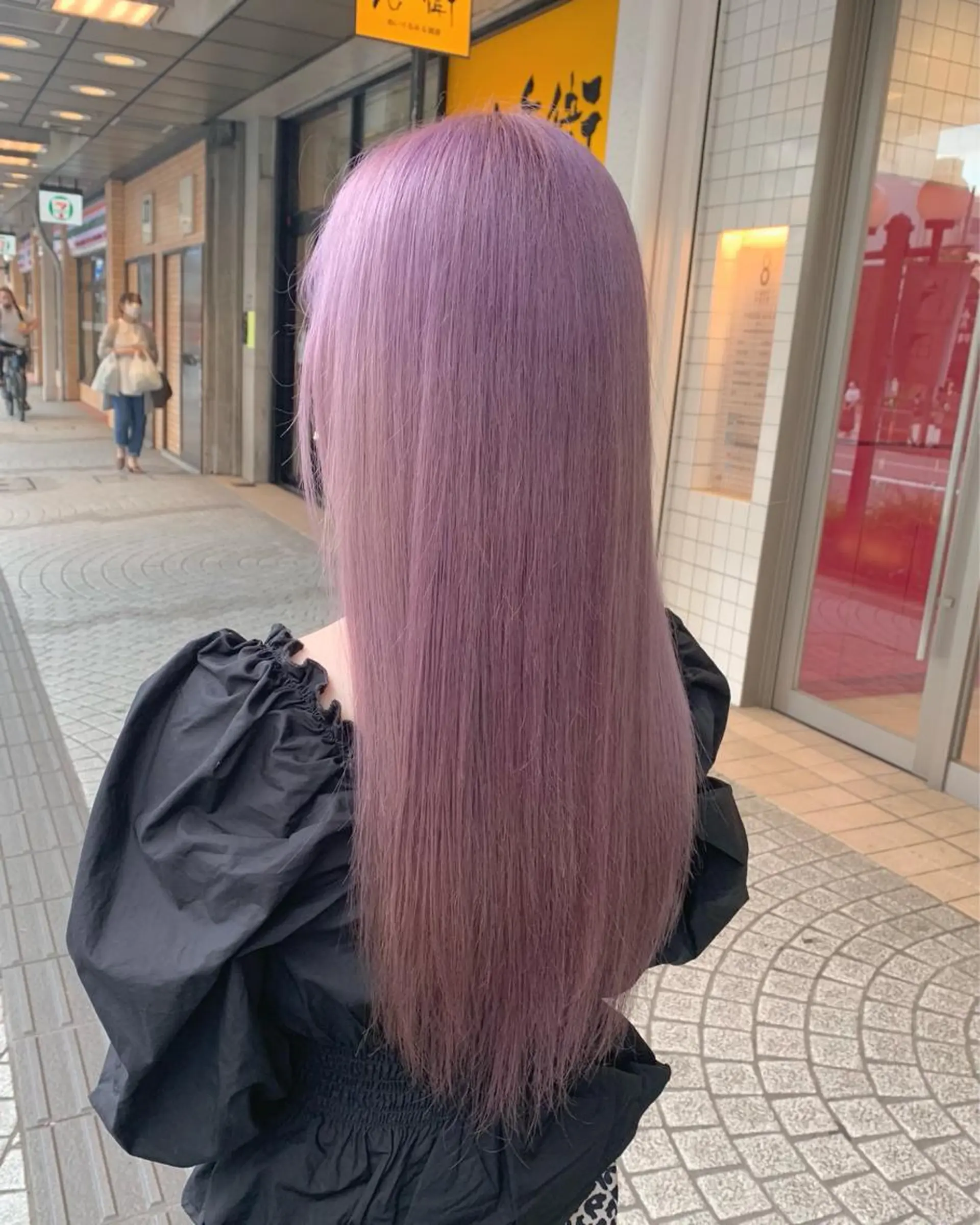 ロング カラー ピンクカラー みなもと ちはるのヘアスタイル