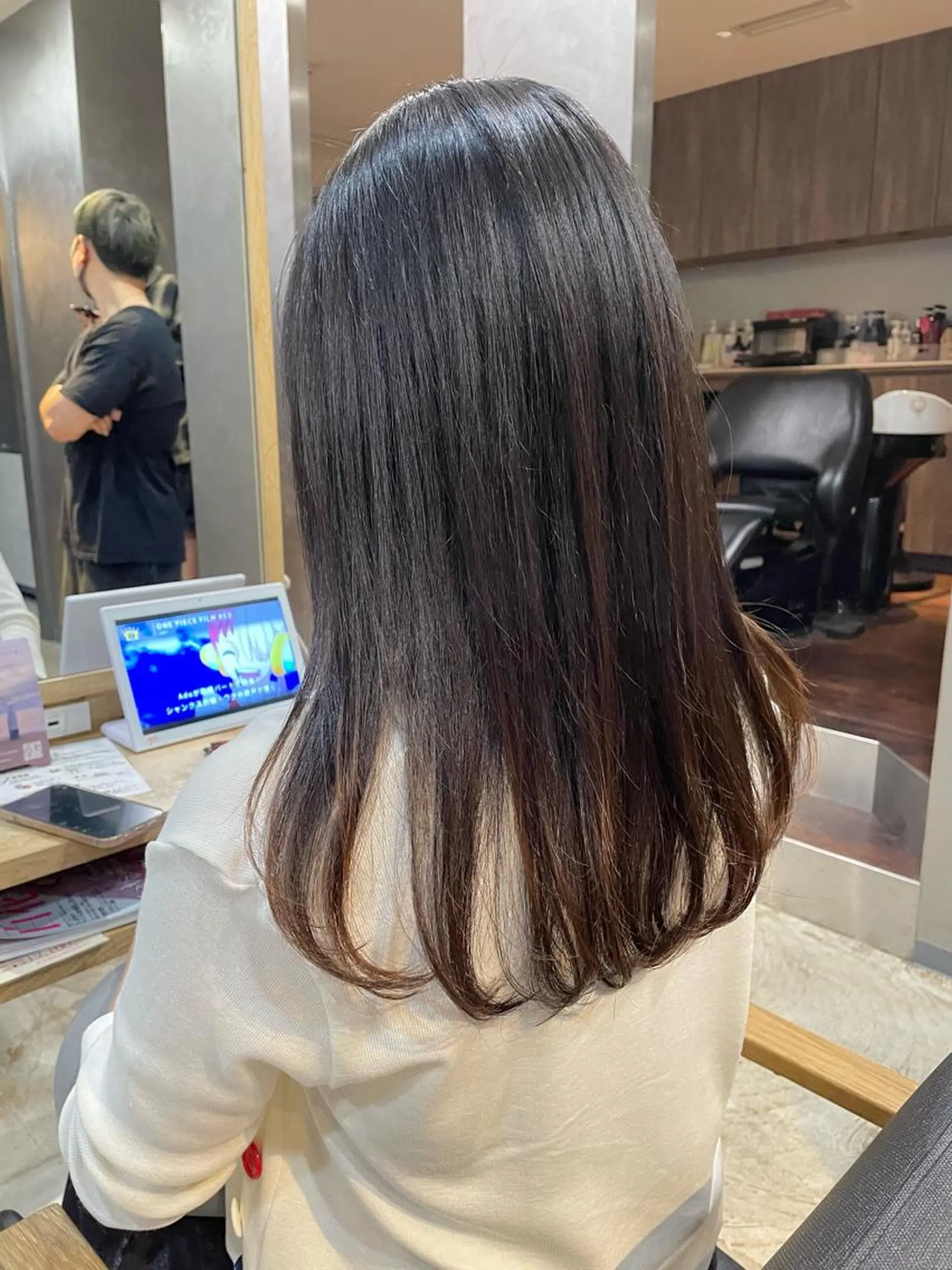 セミロング 縮毛矯正 inity　杉本 美羽のヘアスタイル